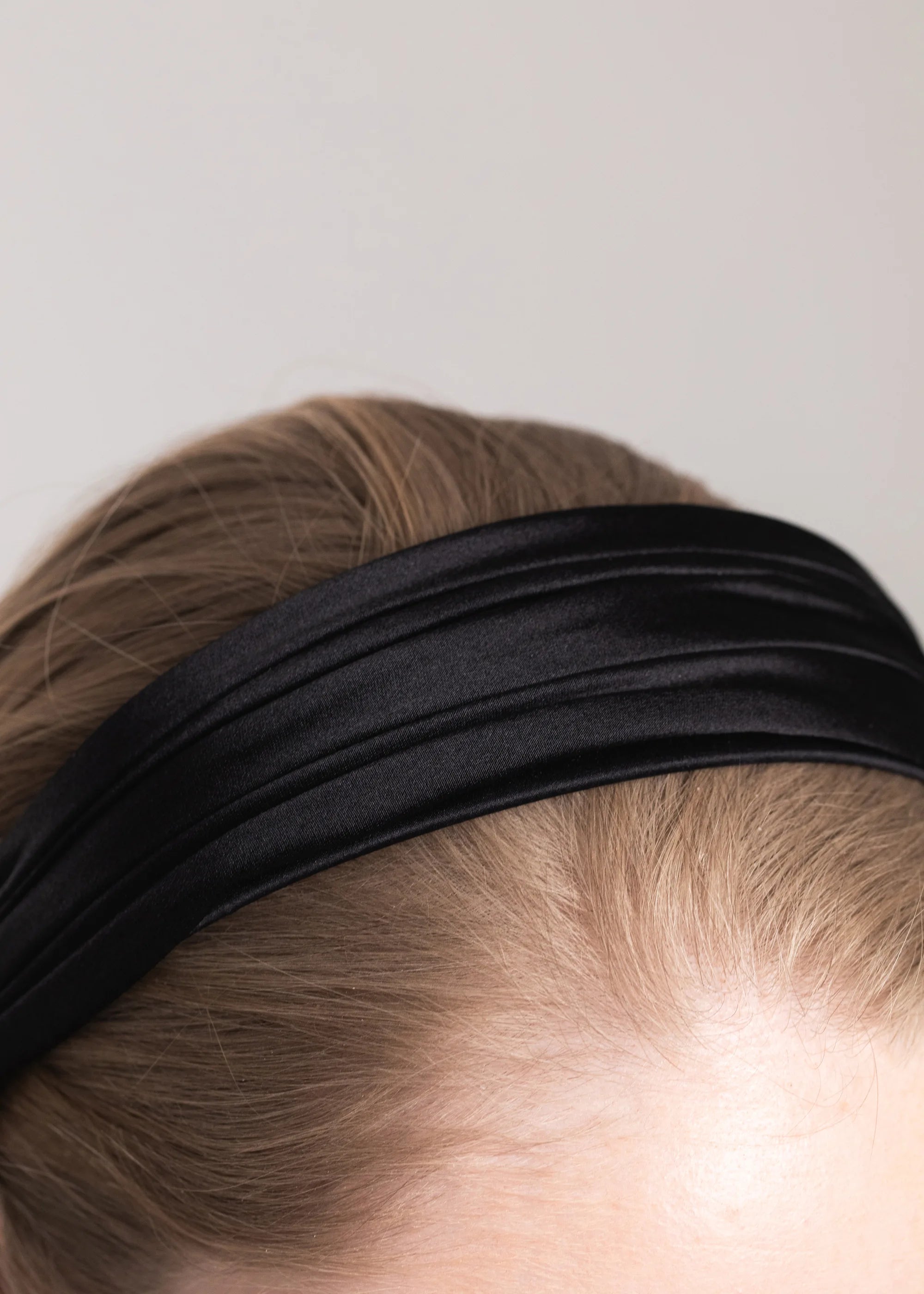 Natasha Headband for Women - Soft Stretchy Black Hair Band - Perfect for Workouts, Yoga, and Everyday Wear