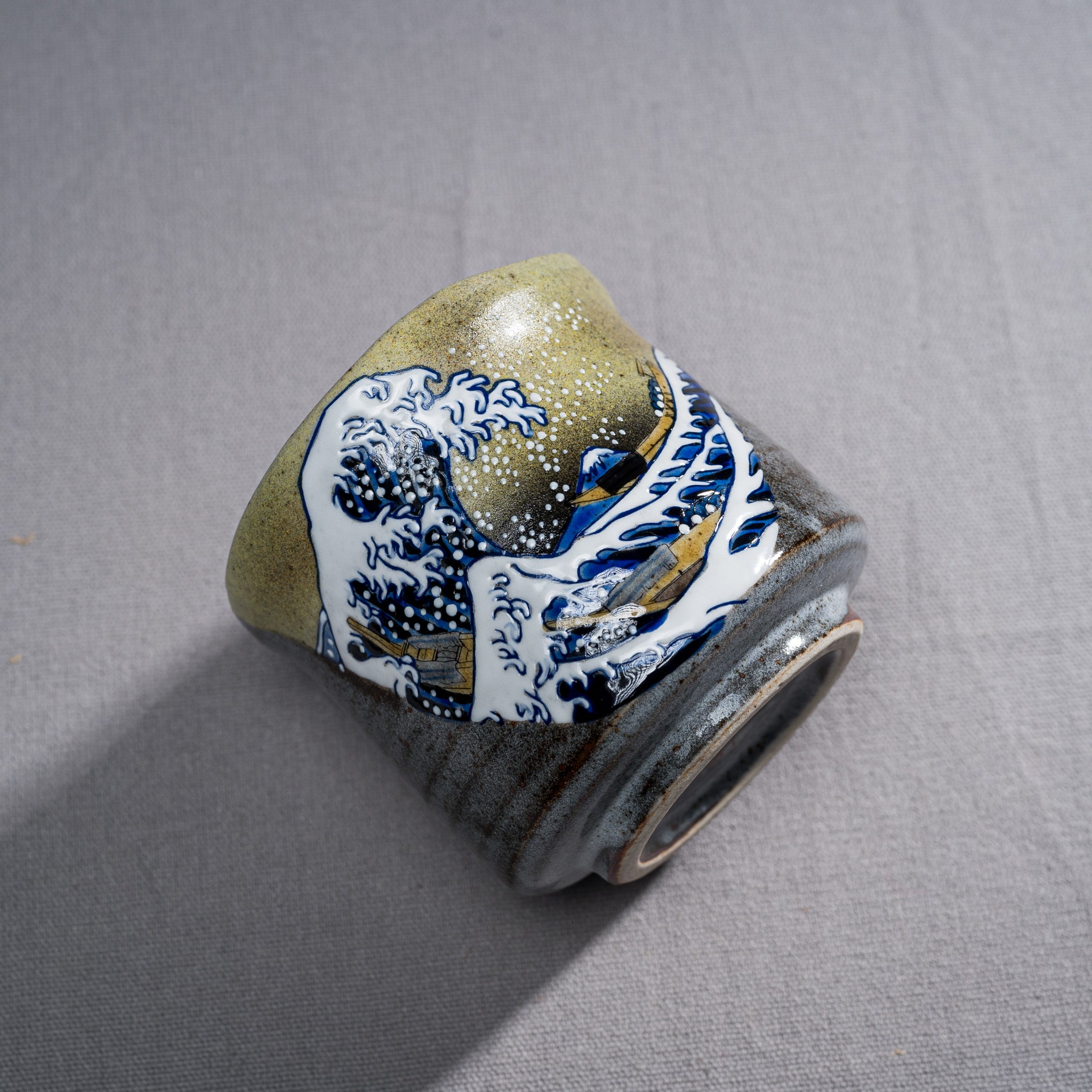 Premium Kutani Ware Hokusai Yunomi Tea Cup - Great Wave Off Kanagawa Japanese Ceramic Tea Cup for Matcha, Green Tea & Hot Drinks - Perfect Gift for Tea Lovers & Home Decor