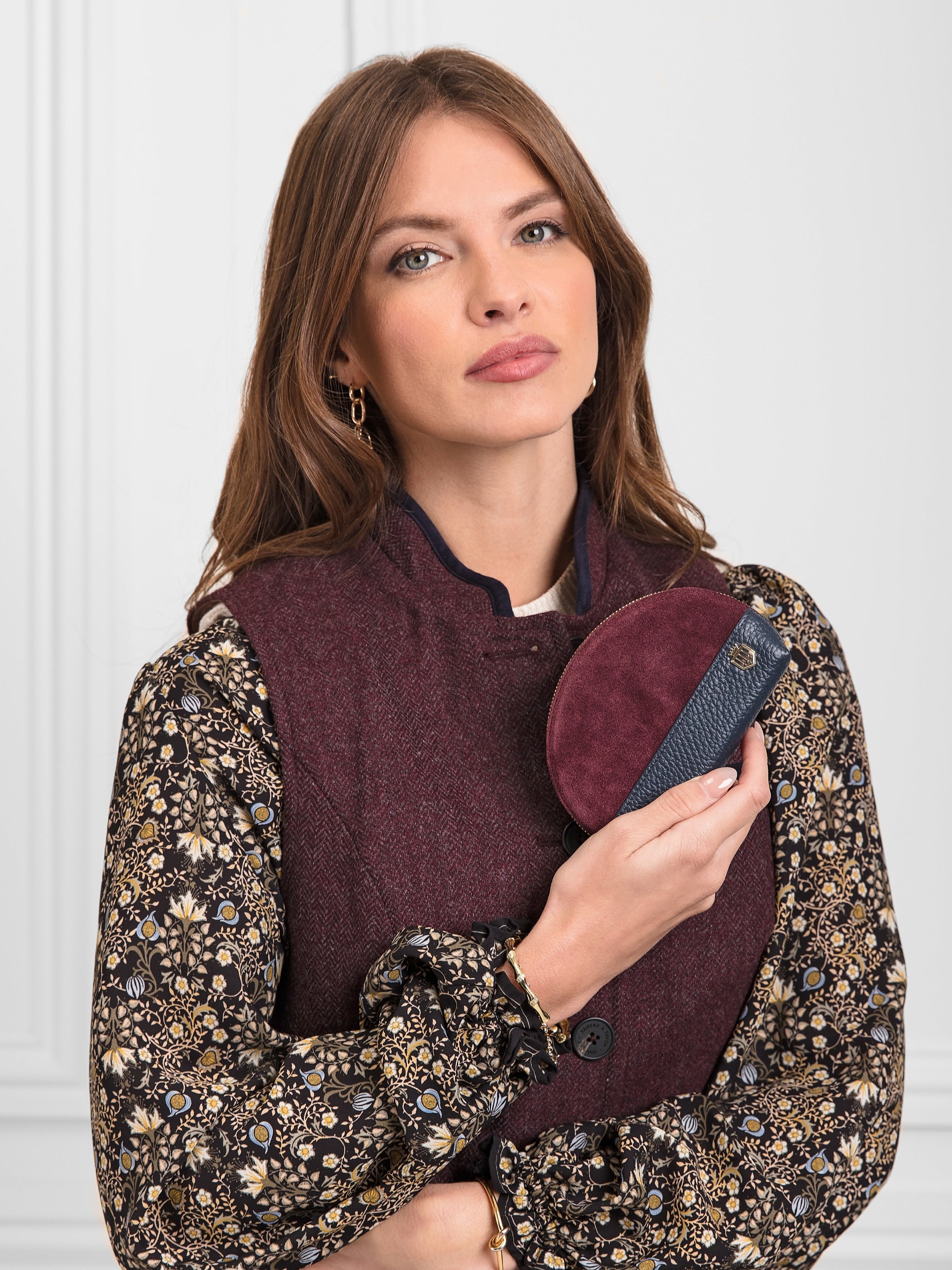Chiltern Leather Coin Purse Wallet - Plum & Navy Exclusive Design for Women | Compact & Stylish Money Holder for Travel, Shopping, and Everyday Use