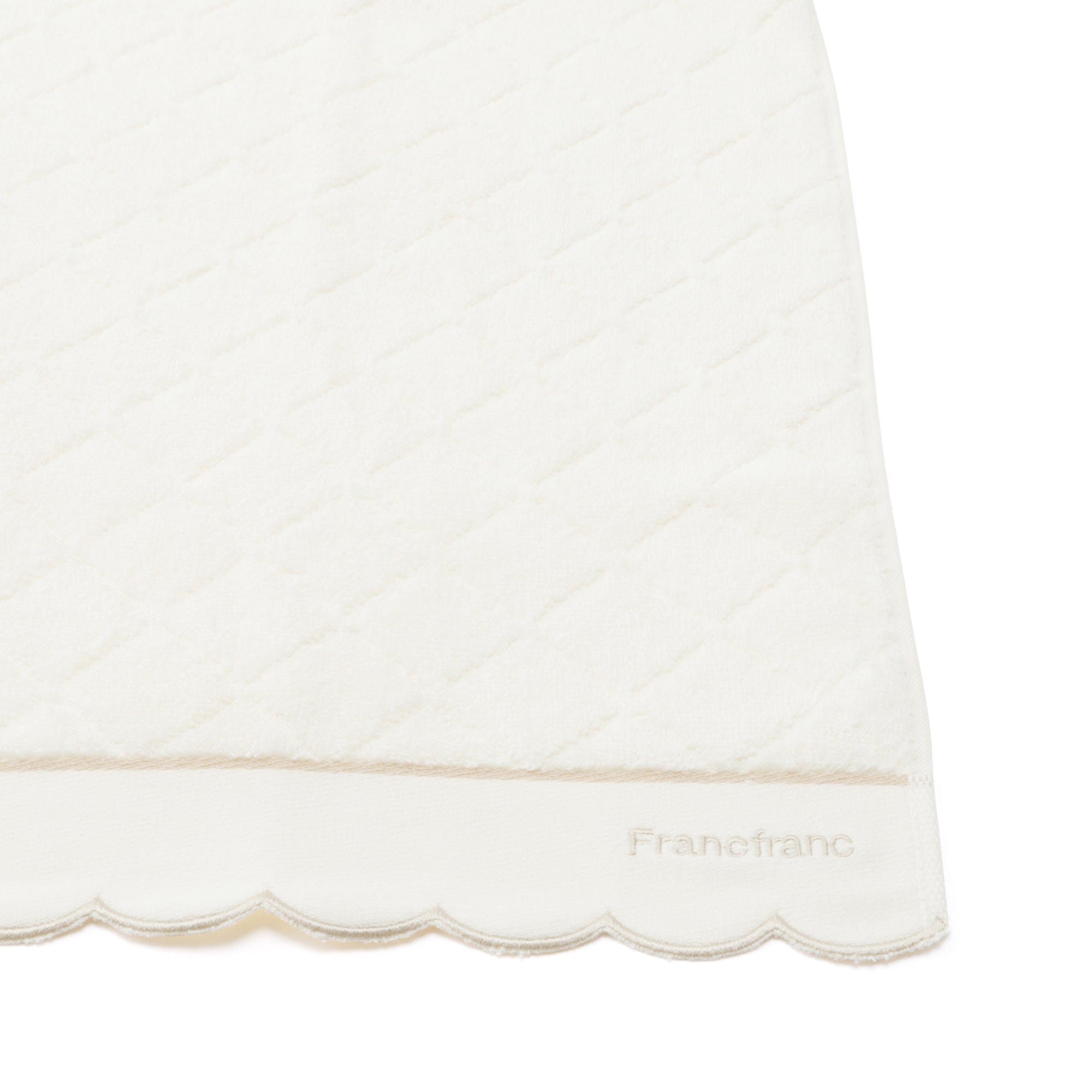 Antibacterial & Deodorizing Scallop Edge Face Towel - Soft Ivory Bath Towel for Skincare & Makeup Removal | Perfect for Spa, Gym & Travel