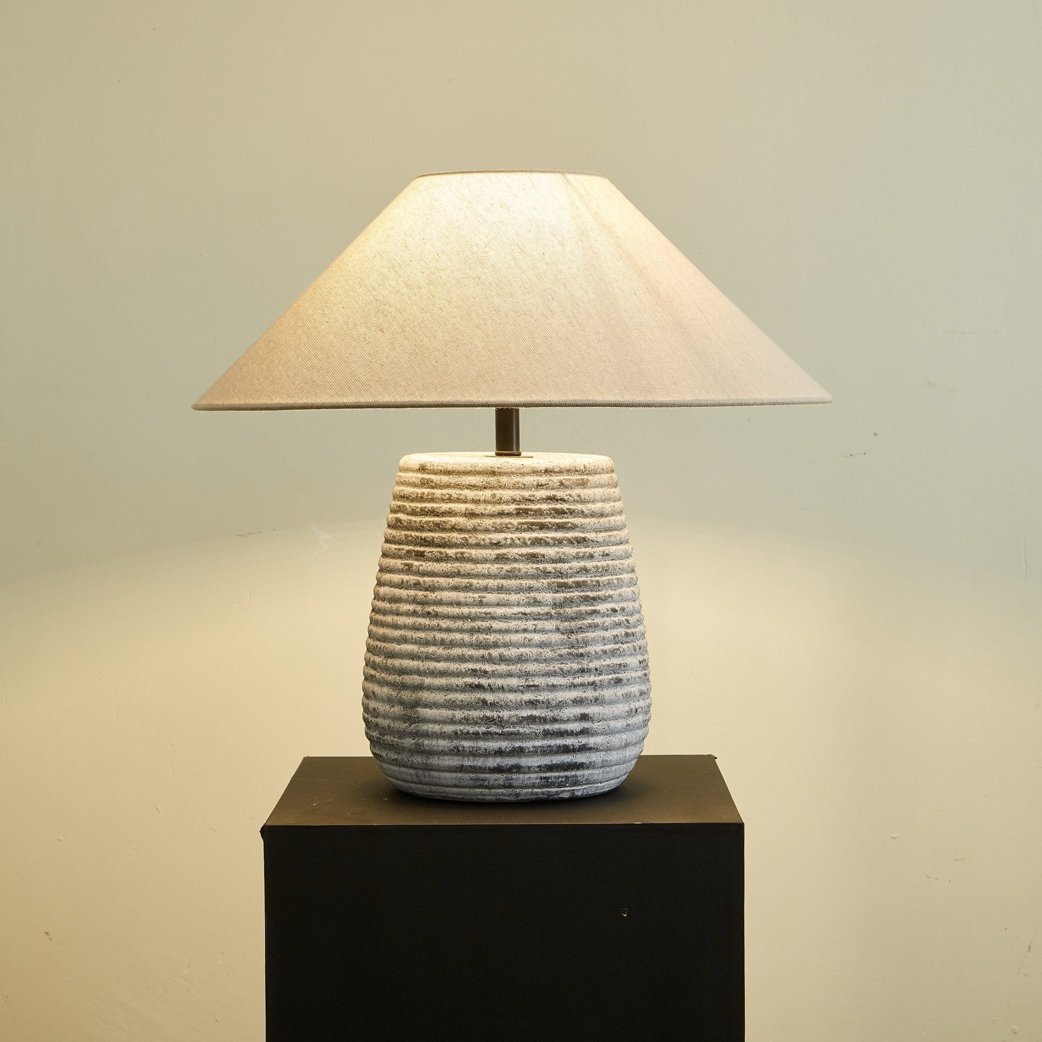 Callisto Ribbed Ceramic Table Lamp - Modern Home Decor for Living Room, Bedroom & Office - Warm White Light for Cozy Ambience