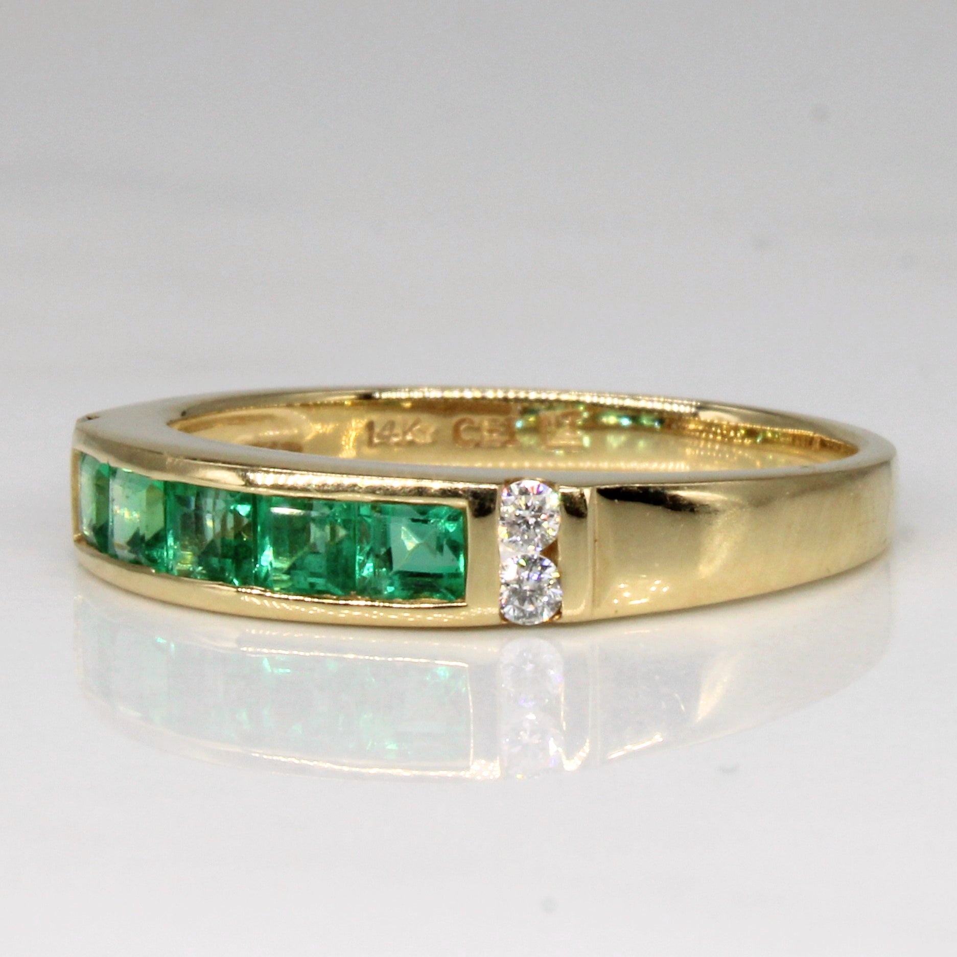 Emerald & Diamond Wedding Band Ring - 0.50ctw Emerald & 0.06ctw Diamonds - Size 6.5 - Elegant Bridal Jewelry for Engagement, Anniversary & Special Occasions