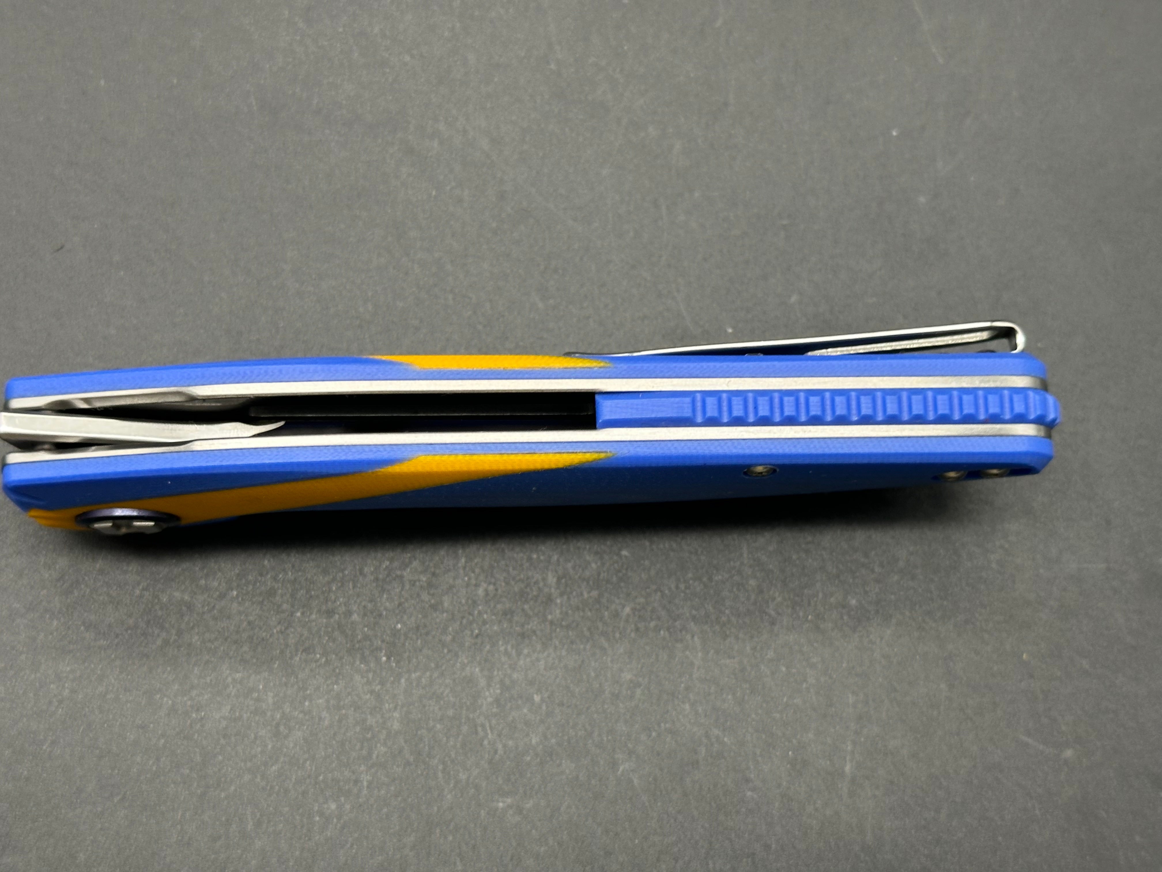 HARNDS Parrot Folding Pocket Knife - Blue/Yellow G10 Handle, EDC Camping, Hiking & Outdoor Survival Tool