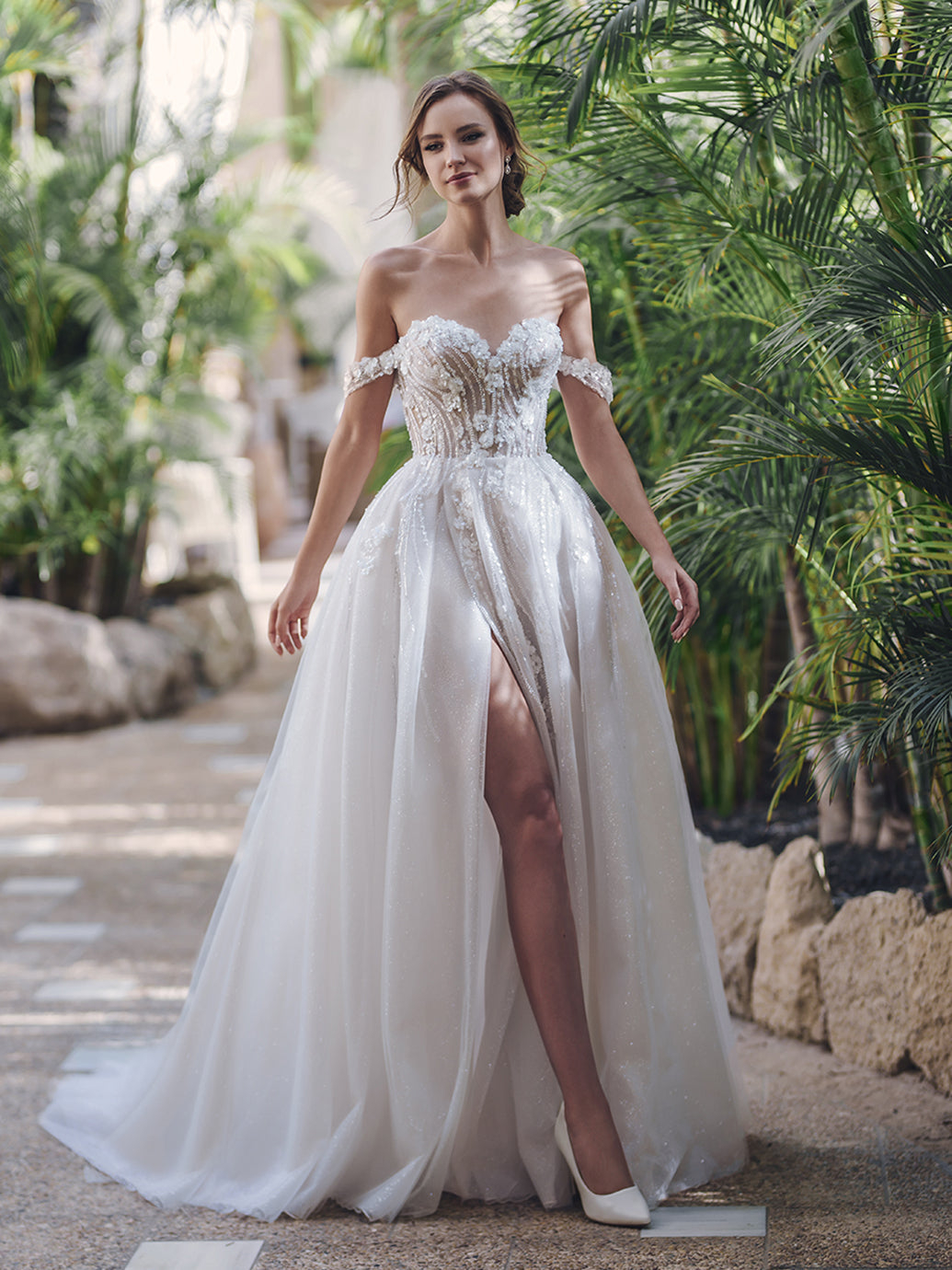 Enzoani Sequoia Blue Wedding Dress – Elegant A-Line Gown for Brides, Perfect for Beach, Church, and Outdoor Ceremonies