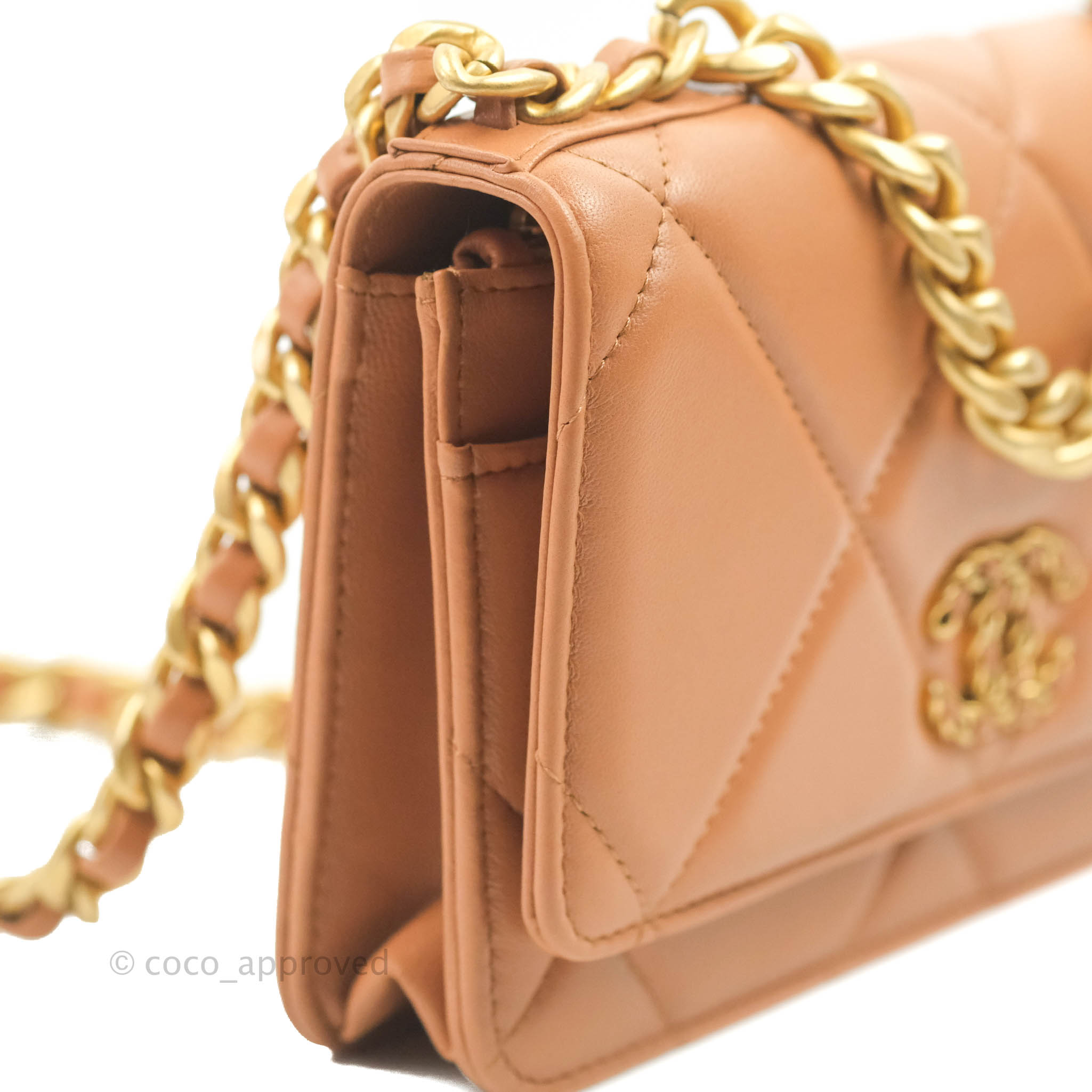 Chanel 19 Wallet on Chain WOC in Dark Beige Caramel Lambskin with Mixed Hardware - Luxury Crossbody Bag for Women, Perfect for Evening Out & Daily Use