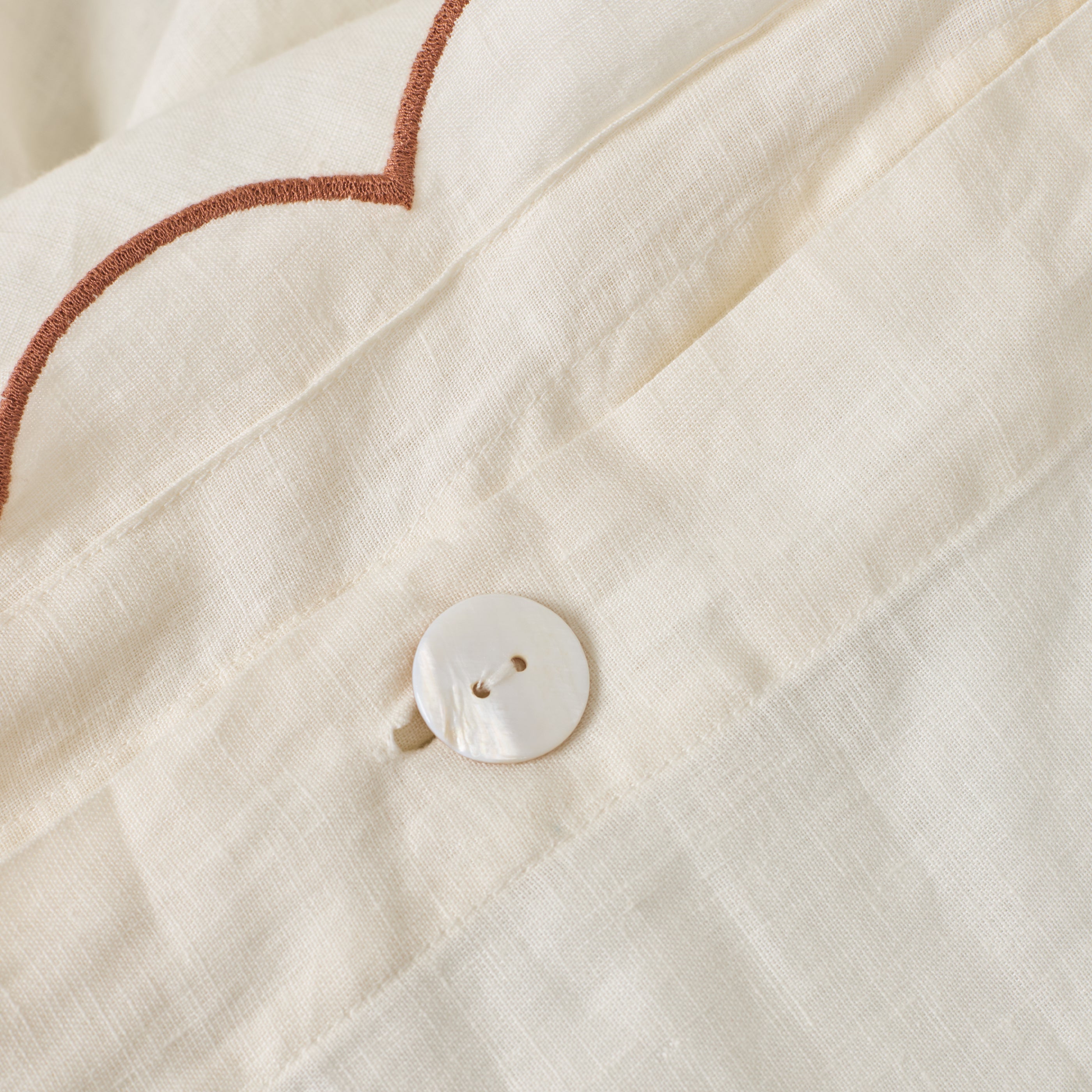 Kelly Duvet Cover Set - Soft & Breathable Bedding for All Seasons - Perfect for Master Bedroom, Guest Room & Dorm Decor