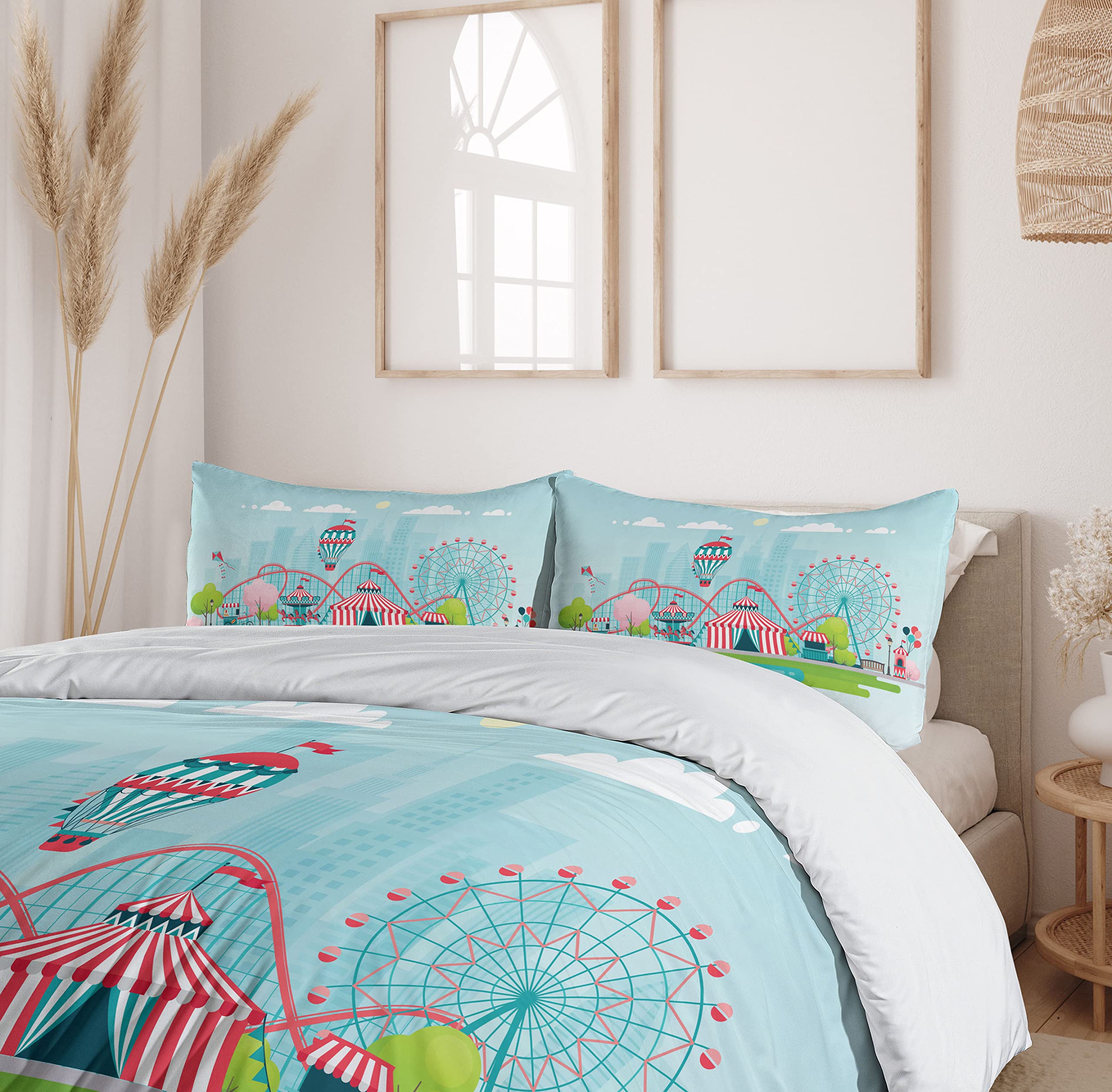 Ambesonne Ferris Wheel Duvet Cover Set - Vibrant Urban Carnival Theme with Circus Tents, Hot Air Balloons & Rollercoaster - 3 Piece King Size Bedding Set Includes 2 Pillow Shams - Perfect for Theme Bedrooms, Kids Rooms & Circus-Themed Decor
