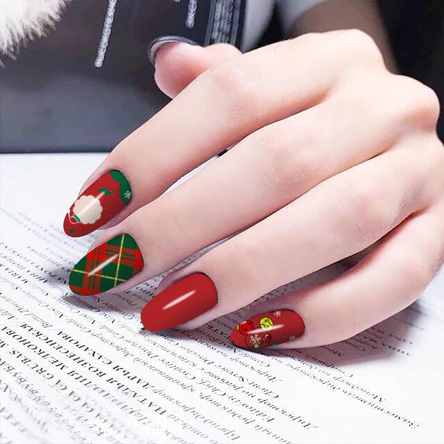 DANNEASY 224-Piece Christmas Nail Stickers Kit - 16 Sheets Holiday Nail Polish Strips with Nail File & Cuticle Stick | Festive Nail Art Wraps for Women (Red Series) - Perfect for Holiday Parties, Gifts & DIY Manicures