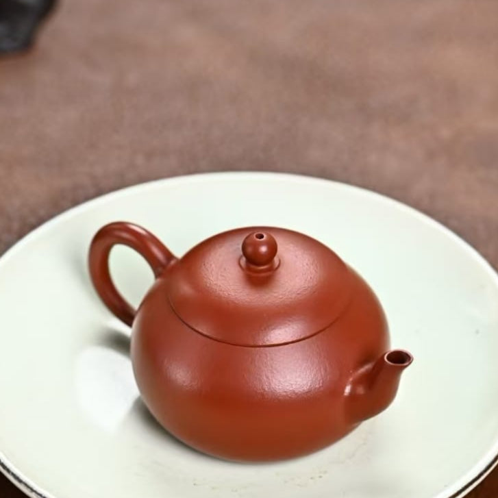 Premium Zisha Teapot - PEAR SHAPE by Master Artist Jiang Chen (Level 5 2015) | Authentic Zhu Ni Clay from Zhaozhuang | Small Pear-Shaped Design for Chinese Tea Ceremony & Home Decor