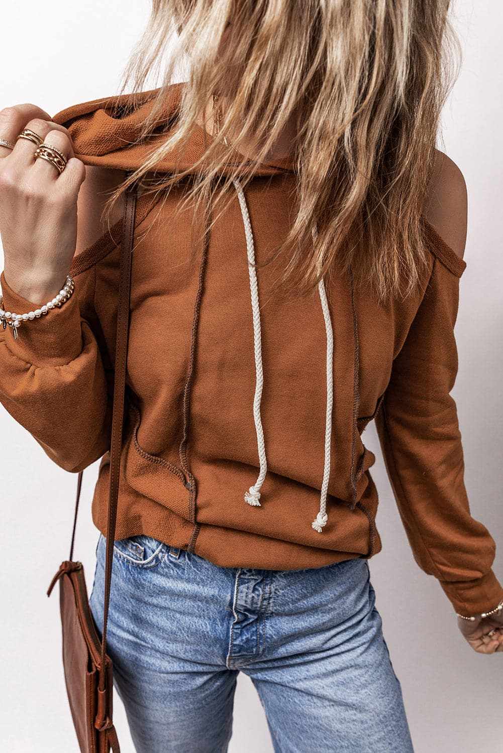 Trendy Women's Cold Shoulder Hoodie Long Sleeve Pullover Sweatshirt - Casual Outfit for Fall & Winter Fashion, Streetwear, Coffee Dates