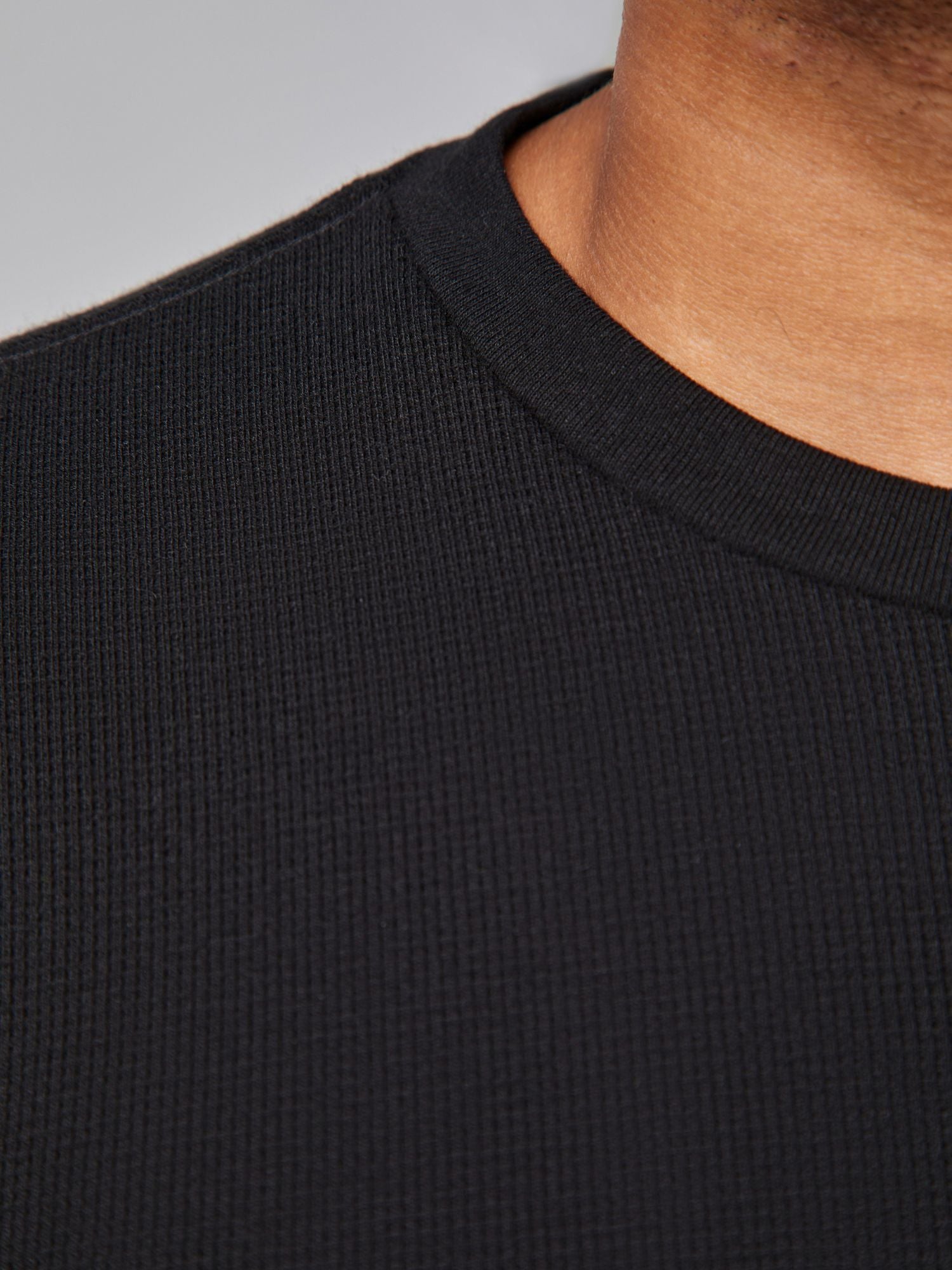 Best Selling Thermal Long Sleeve Shirts 3 Pack - Warm Base Layer for Men & Women - Perfect for Winter, Hiking, and Outdoor Activities