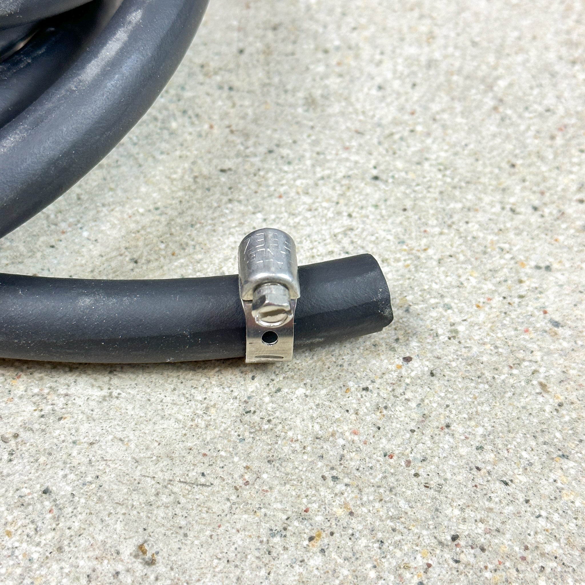 97-01 Honda CR-V Replacement Fuel Line Kit - Black Stainless Steel Feed Line & Rubber Return Hose for Improved Fuel System Performance | Perfect for Engine Upgrades & Maintenance Repairs