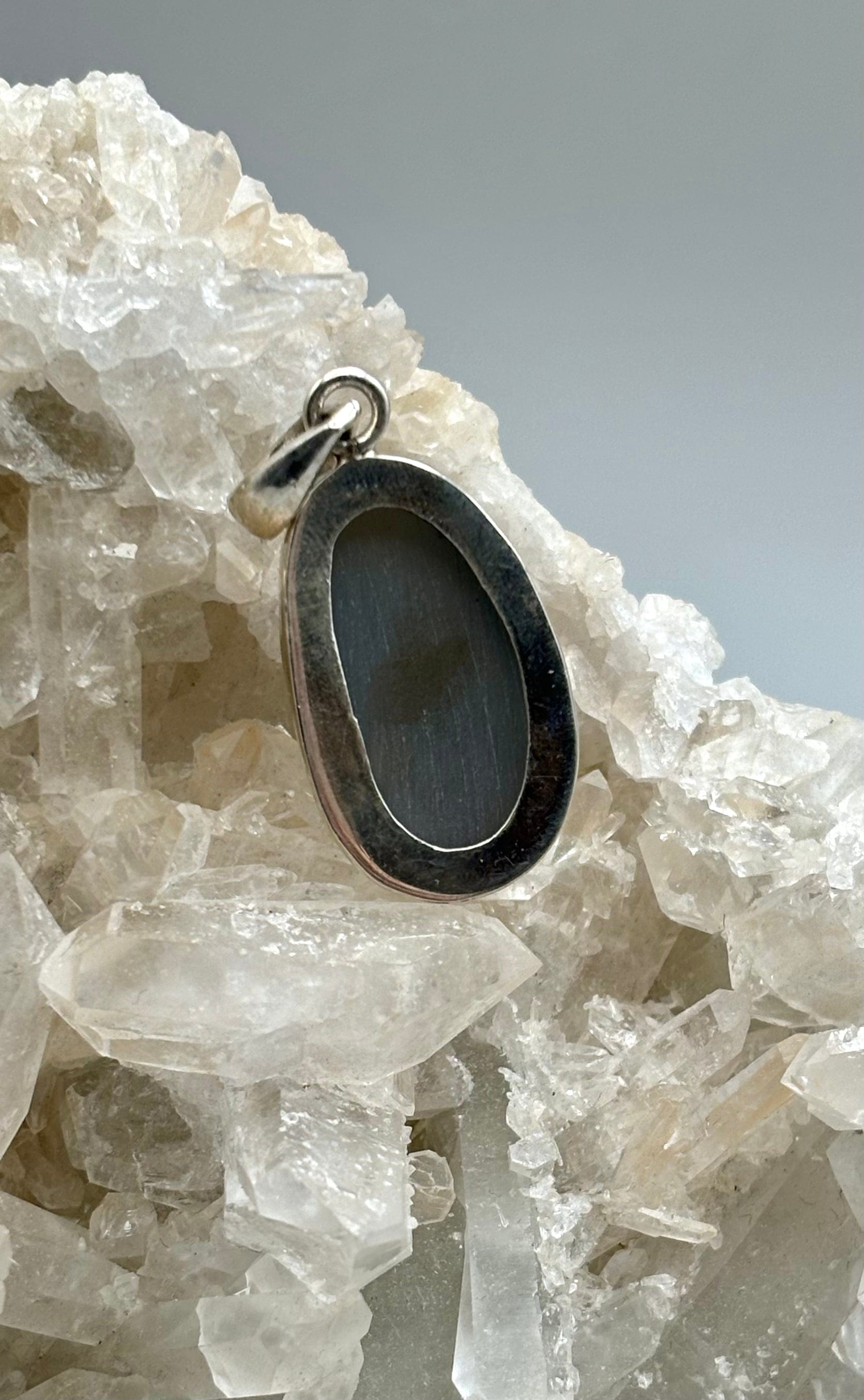 Natural Aura Druzy Crystal Pendant Necklace - Healing Stone Jewelry for Women - Perfect for Meditation, Yoga & Spiritual Gifts
