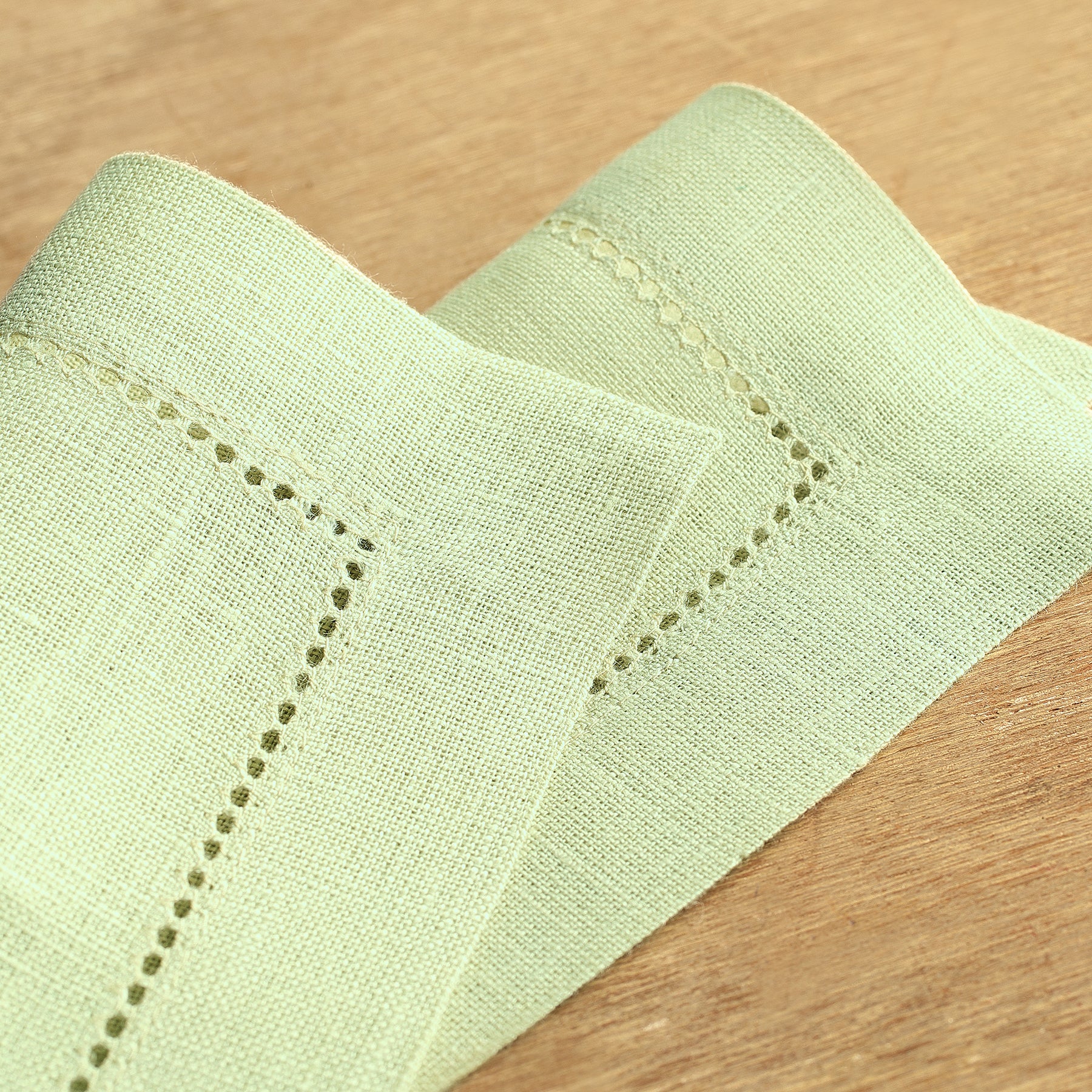 Premium Classic Hemstitch Cocktail Napkins - Set of 12 White Linen Napkins for Parties, Weddings & Formal Dining - Elegant Drink Coasters for Home Bar & Dinner Table Decor