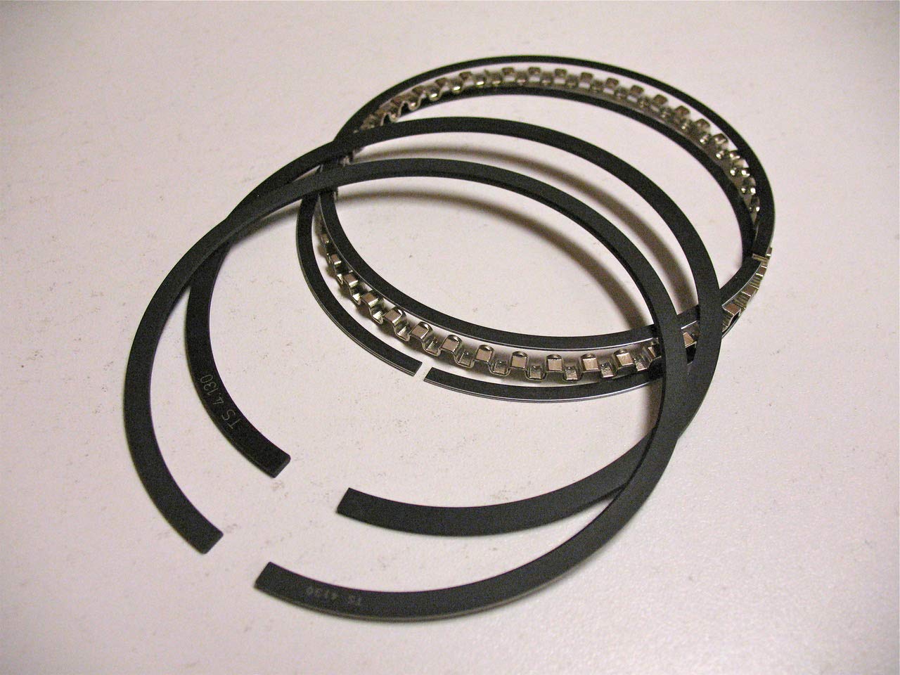 CR5750 Classic Piston Ring Set - High Performance Engine Rebuild Kit for Ford, Chevy, Dodge | Perfect for Automotive Restoration & Racing Applications