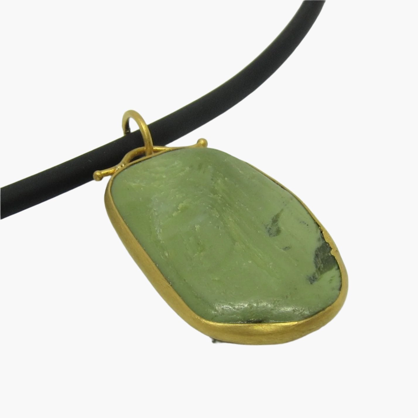 Exquisite Jasper Carved Cameo Necklace - Vintage Inspired Jewelry for Women - Perfect for Weddings, Anniversaries & Special Occasions