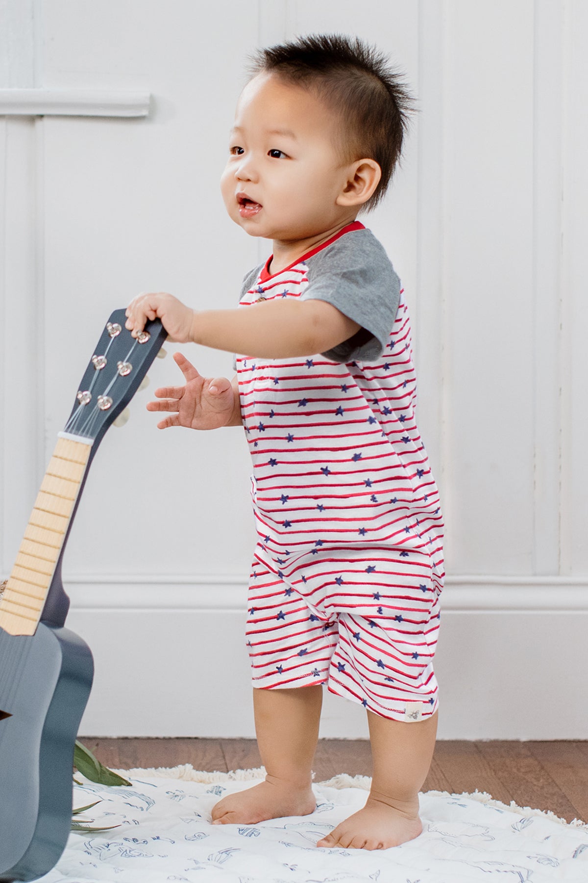 Burt's Bees Stars & Stripes Henley Baby Boys Romper - 12 Months | Soft Organic Cotton One-Piece Outfit for Infant Boys | Perfect for 4th of July, Family Photos & Casual Daywear
