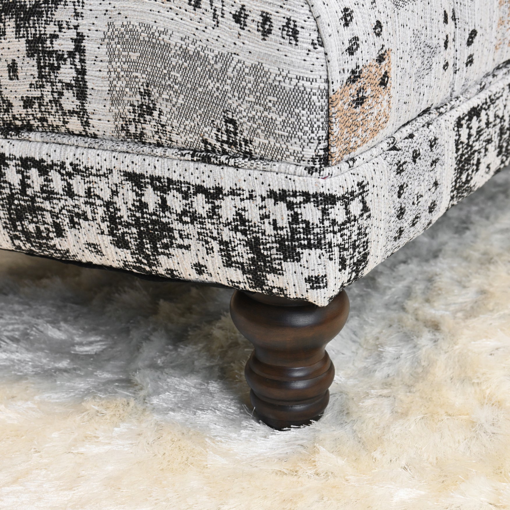 Roundhill Furniture Charbilia Fabric Tufted Cocktail Ottoman in Tupper Onyx - Stylish Living Room Footrest & Coffee Table for Modern Home Decor