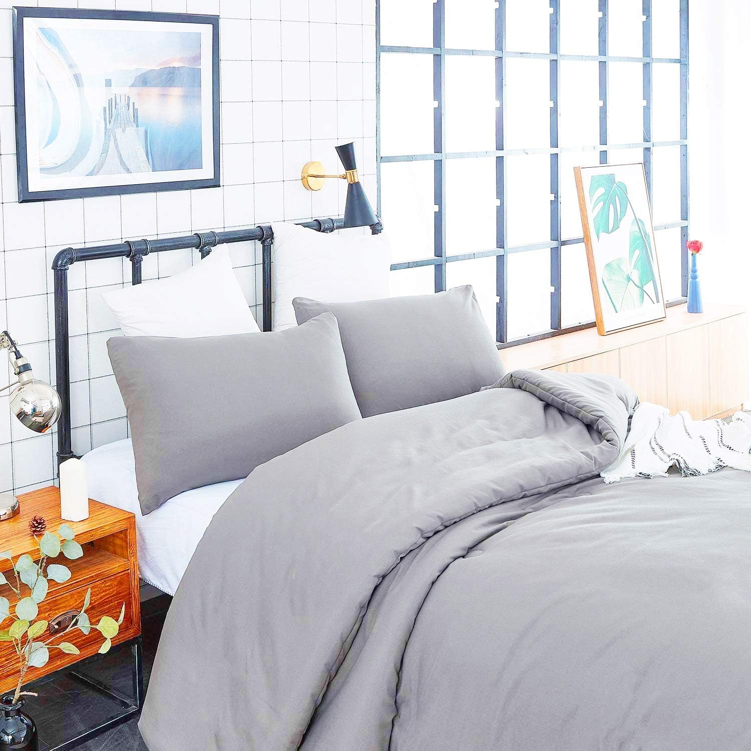 Houseri Light Grey Comforter Set - Twin Size, Silver Gray Bedding, Soft Greyish Dorm Comforter | Cozy & Breathable for Kids Room, College Dorm, Guest Bedroom