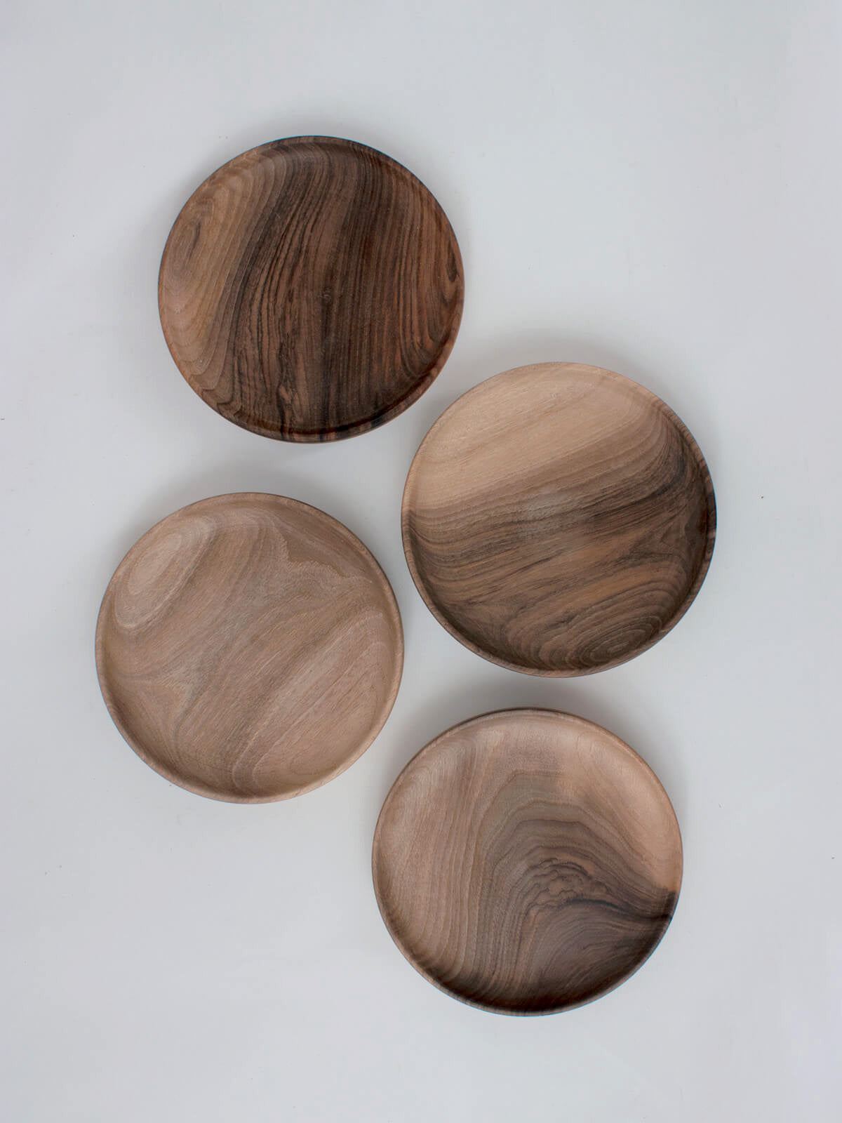 Premium Walnut Wood Serving Dish - Handcrafted Wooden Bowl for Salads, Nuts, Snacks - Perfect for Entertaining, Parties & Home Decor