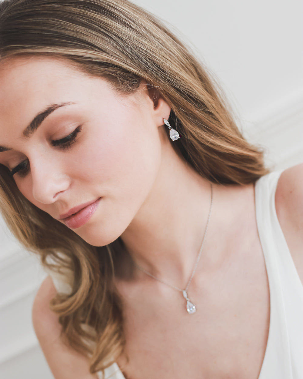 Callie Elegant Bridesmaid Jewelry Set - Necklace & Earrings for Weddings, Parties & Formal Events