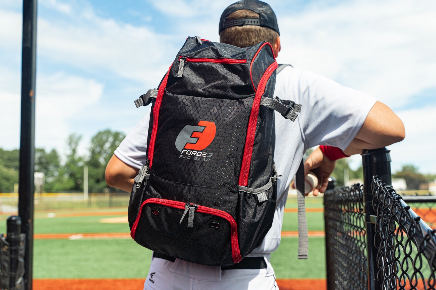 FORCE3 Baseball Bat Backpack - Durable Sports Equipment Bag for Baseball Players & Coaches - Perfect for Training, Games & Travel