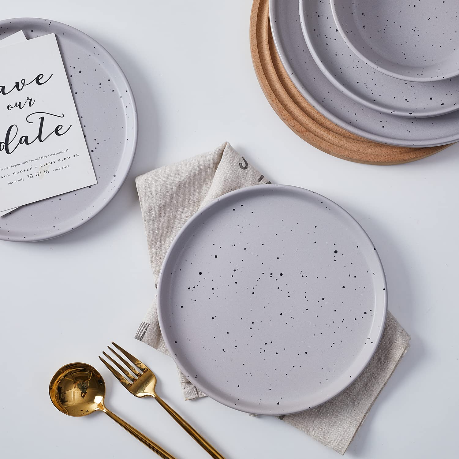 Premium 32-Piece Stoneware Dinnerware Set for 8 - Durable Jade Stoneware Plates, Bowls & Mugs in Elegant Light Gray - Perfect for Family Dinners, Entertaining Guests & Everyday Use