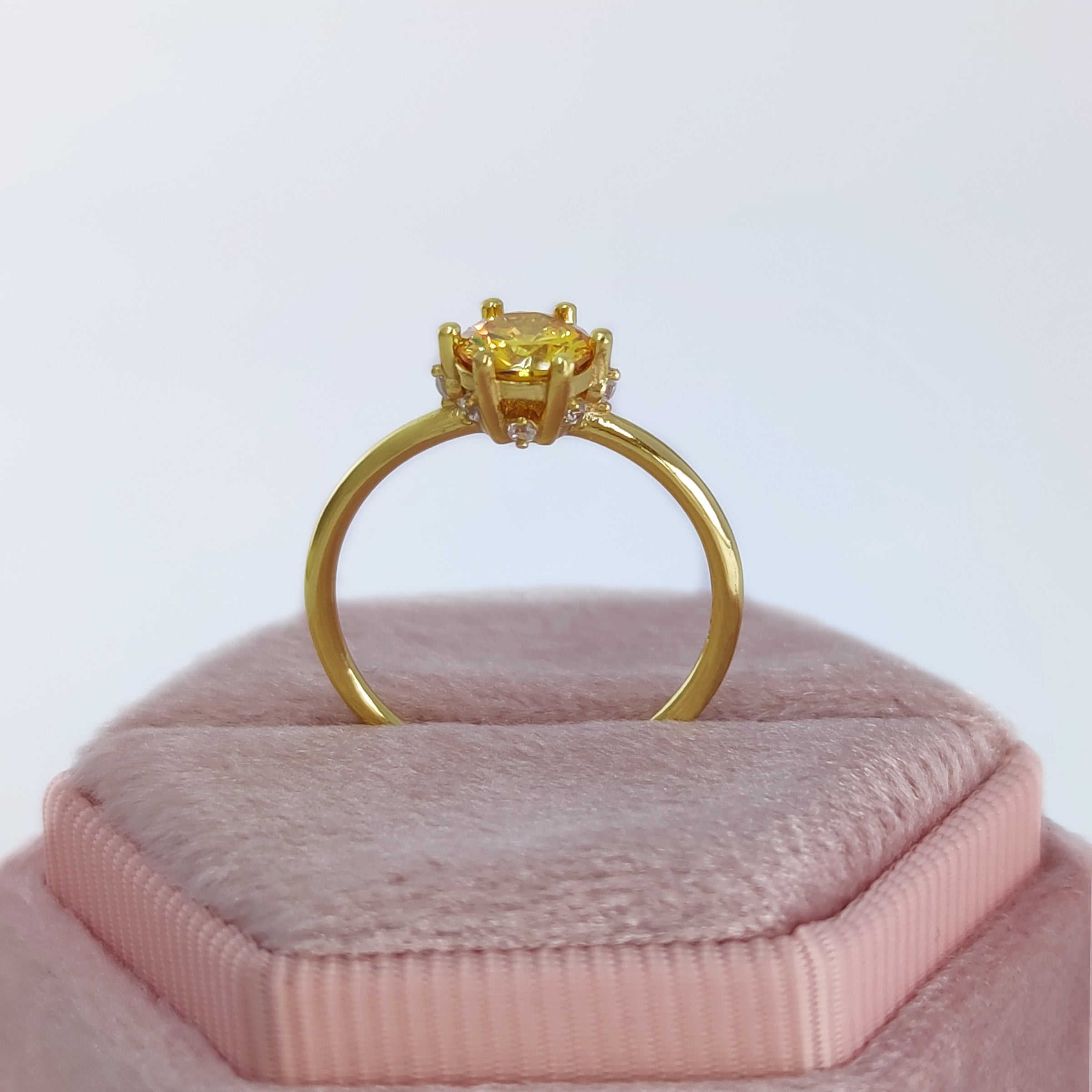 Rose Promise: Round Cut Moissanite Ashes Ring for Women - Elegant Memorial Jewelry for Loved Ones | Perfect for Remembrance, Sympathy Gifts & Special Occasions