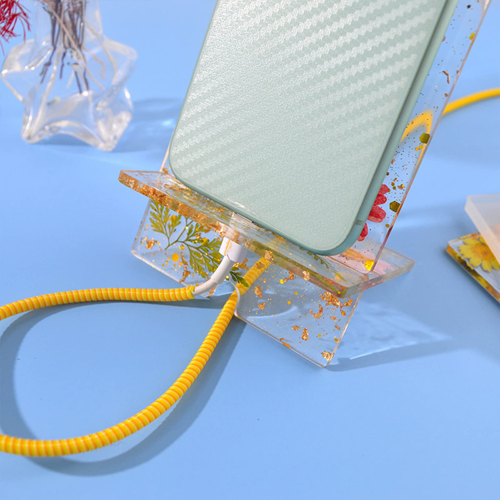 Chuwen Resin Phone Stand Silicone Mold - DIY Epoxy Casting Kit for Mobile Holder & Support Bracket | Perfect for Crafting Unique Phone Accessories, Home Decor, and Gift Making