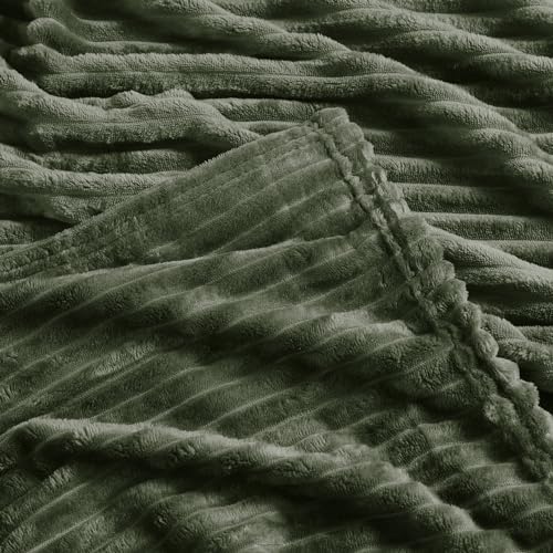 05 - Olive Green