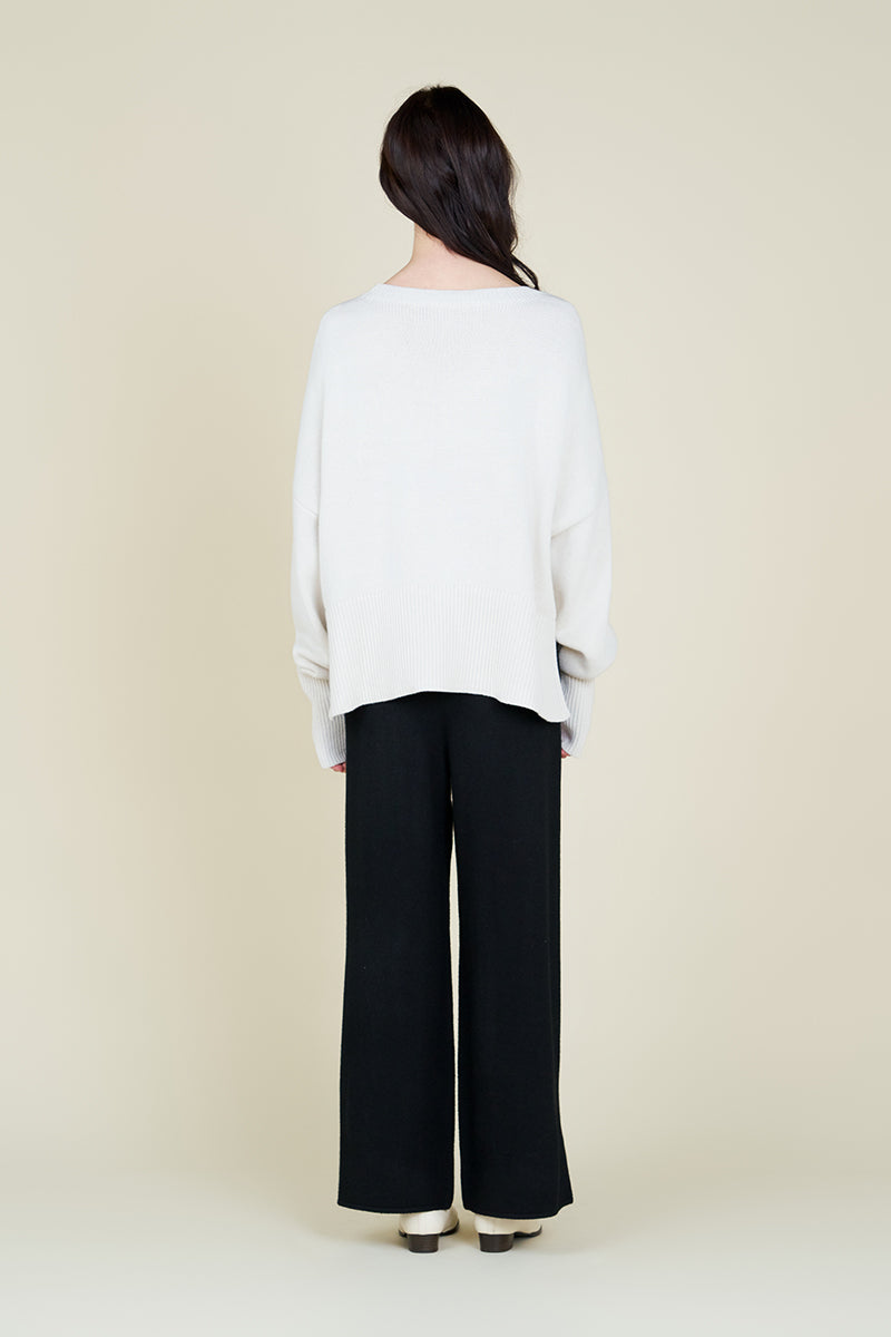 Easy Does It Knit Sweater - Cozy Women's Pullover for Fall & Winter - Perfect for Casual Outings, Office Wear & Weekend Relaxation