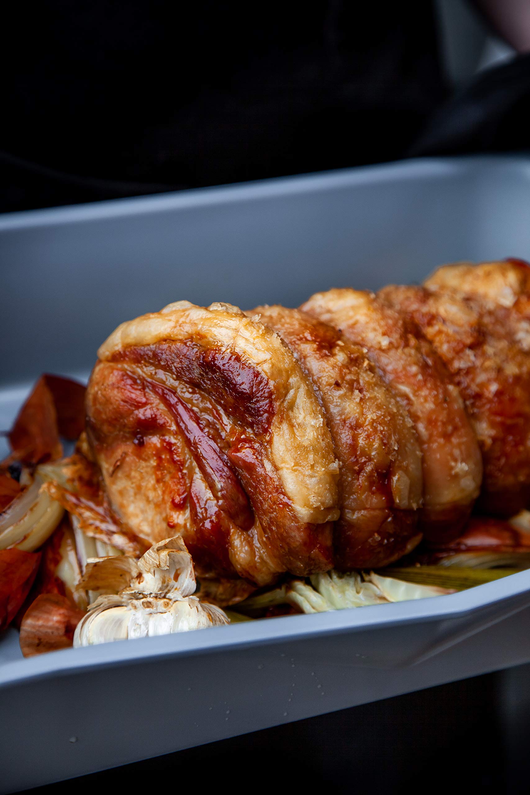 Premium Smart Ceramic Roasting Pans with Durable Non-Stick Coating - Carbon Steel Deep Roaster Trays with Lids - Stackable 2-Piece Set for Oven Baking, Turkey, Chicken, Vegetables - Perfect for Holidays & Family Dinners