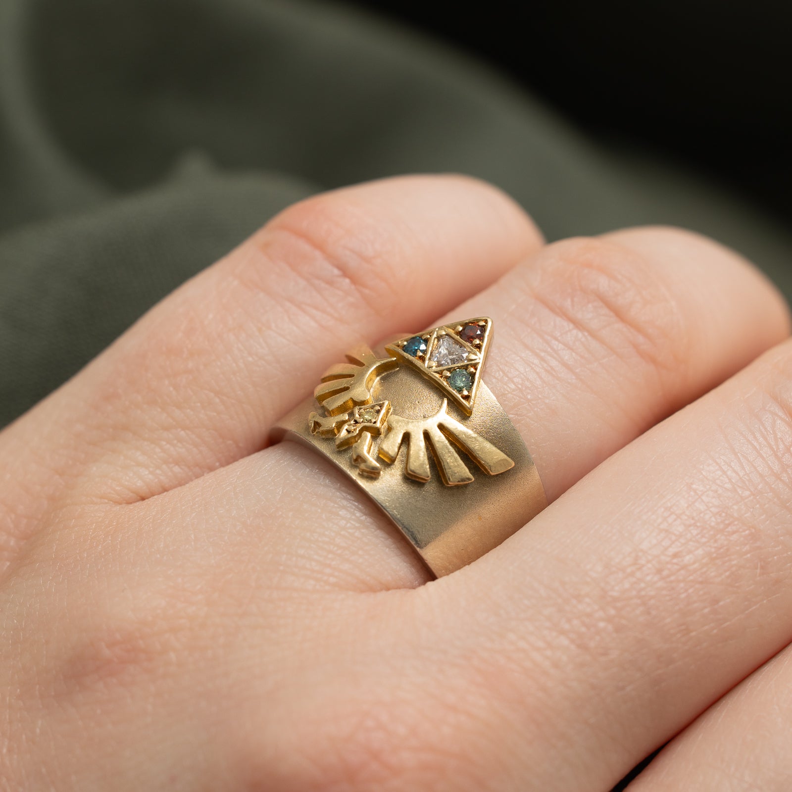 Legend of Zelda Diamond Ring - 0.17ctw Multi-Colored Gemstone Ring - Size 7 - Perfect for Cosplay, Gaming Conventions & Zelda Fans Gift