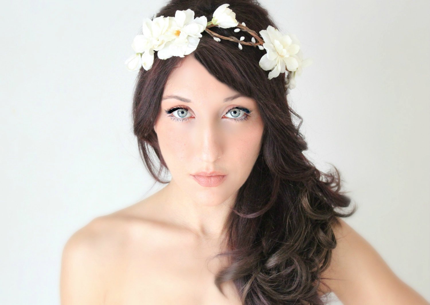 Elegant Floral Wedding Crown for Bride - Handmade Flower Headpiece for Bridal, Boho, Garden & Beach Weddings