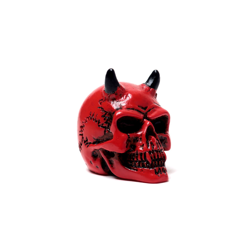 Gothic Crimson Demon Skull Statue - Handcrafted Resin Decor for Halloween, Home Altar, Dark Fantasy & Gothic Room Decor - Perfect for Horror Fans & Collectors