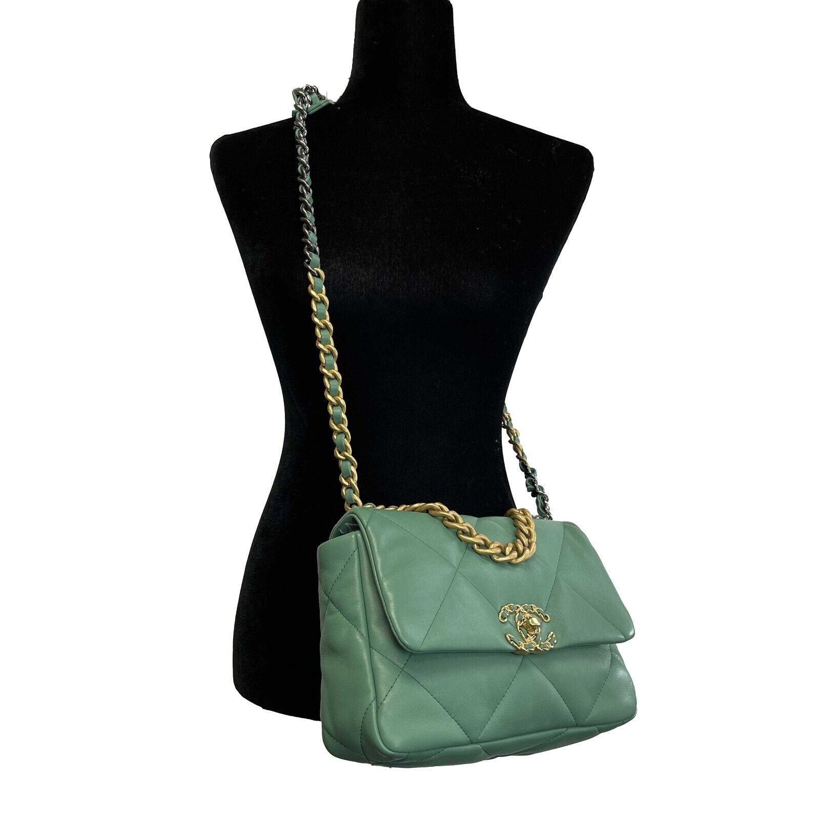 Chanel 19 Medium Green Flap Bag with CC Logo - Luxury Shoulder & Crossbody Handbag for Women | Perfect for Date Night, Office & Special Occasions