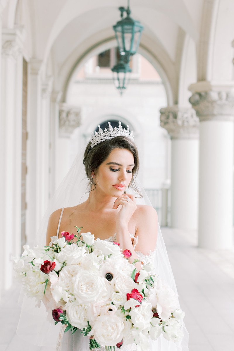 CATHERINE Bridal Crown – Elegant Wedding Tiara for Bride, Rhinestone Headpiece, Bridal Hair Accessories – Perfect for Weddings, Prom, Quinceañera, and Special Occasions