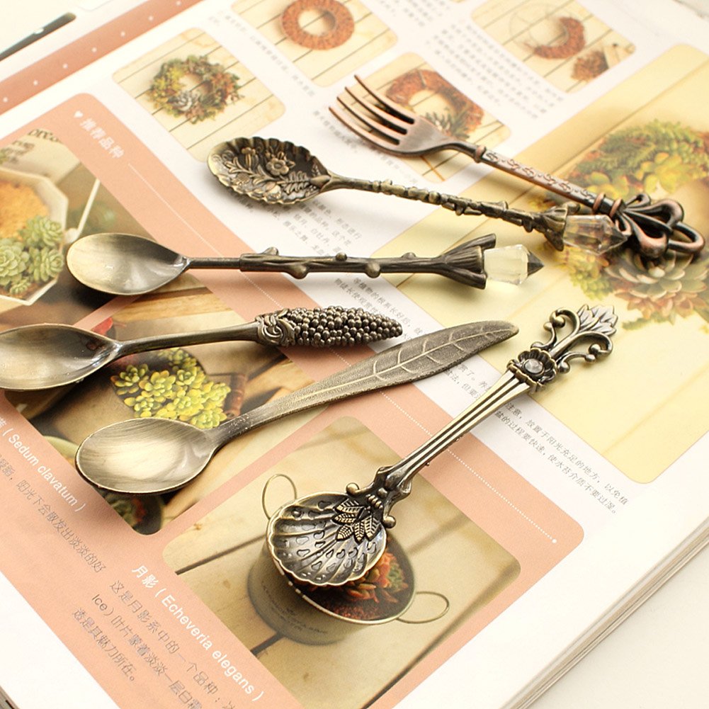 Vintage Style Metal Carved Dessert Spoons Set of 6 - Elegant Coffee & Teaspoon for Kitchen, Dining, Bar - Perfect for Afternoon Tea, Dessert Parties & Home Entertaining
