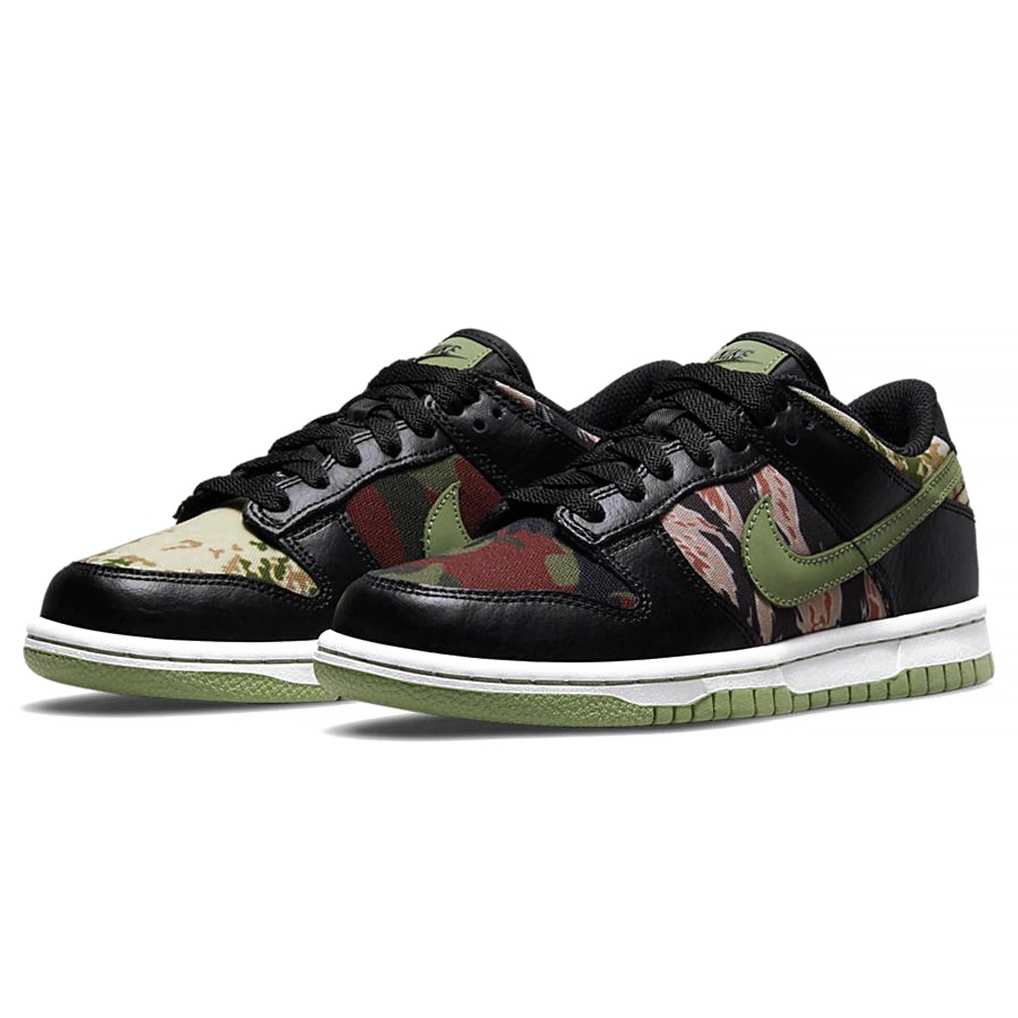 Nike Dunk Low SE Sail Crazy Camo Sneakers - Mismatched Sizes (Left UK 7.5, Right UK 6.5) - Trendy Streetwear for Casual Wear & Sneaker Collectors