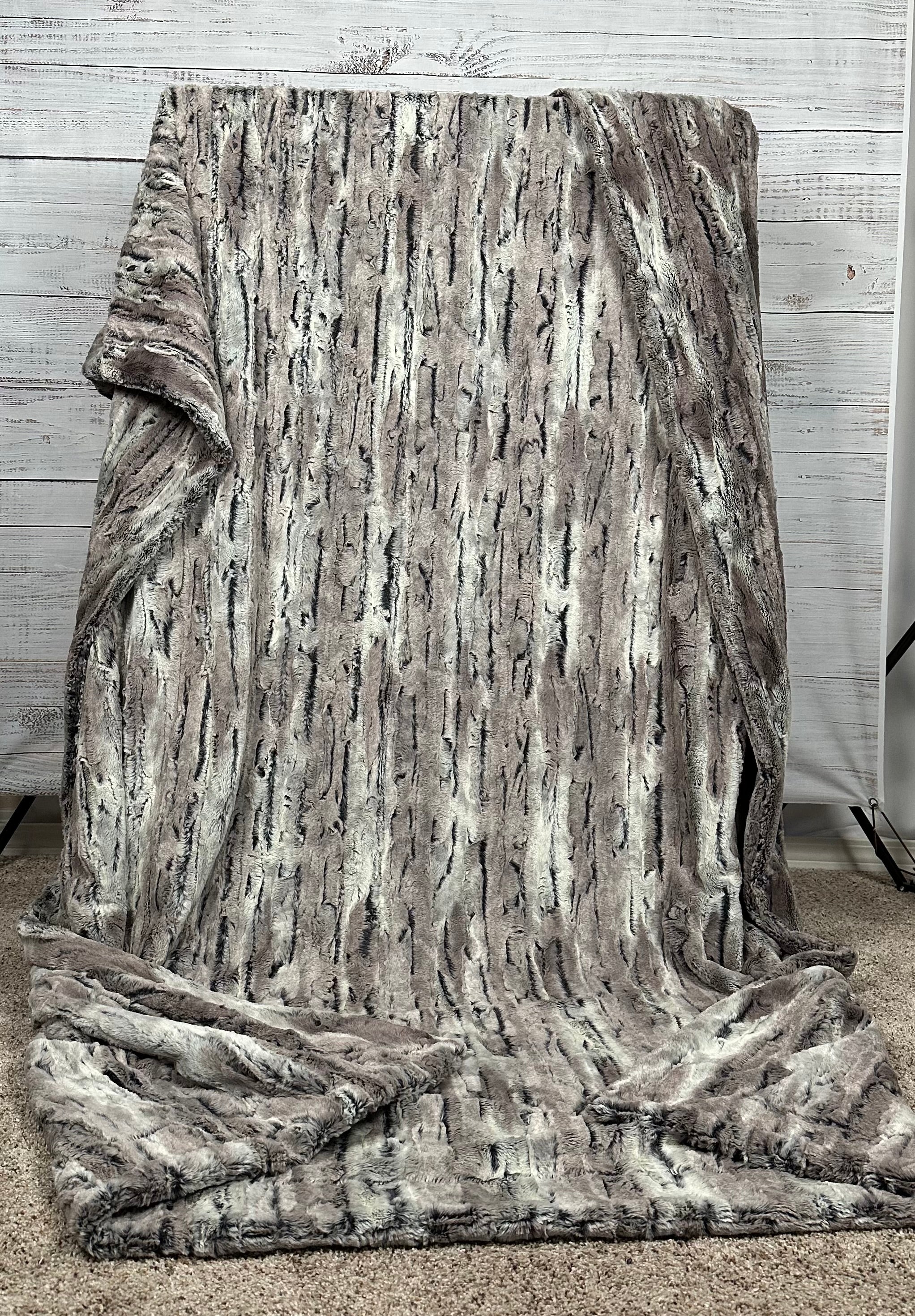 Premium Double Luxe Mountain Fox XL Extra Wide 60x86 Inch 20mm Plush Minky Blanket - Ultra Soft Cozy Throw for Bed, Couch & Winter Warmth