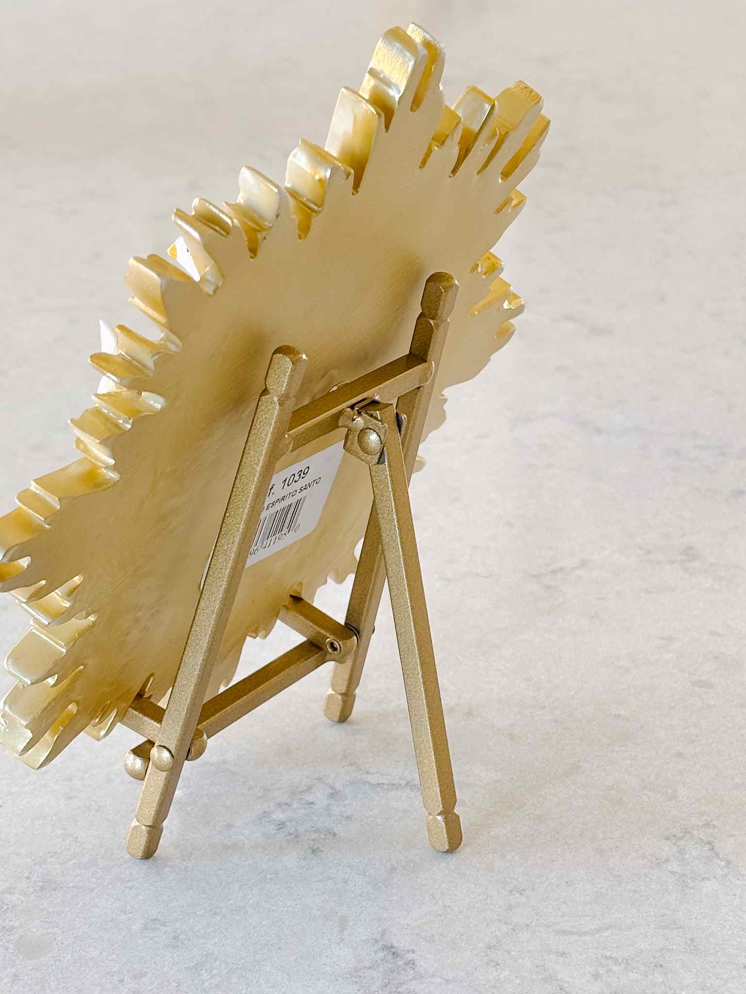 Small Wooden Art Display Easel for Paintings & Photos - Perfect for Home Decor, Artist Studios & Classroom Displays