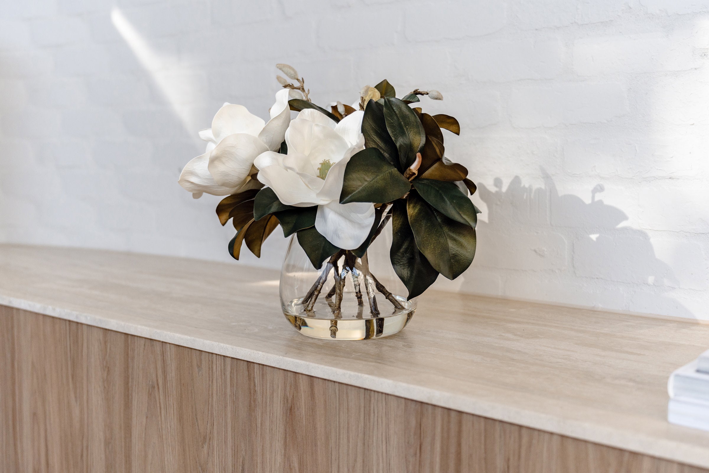 Artificial Magnolia Grandiflora Flower Arrangement - White 40cm Tall Decorative Vase for Home, Wedding & Garden Decor