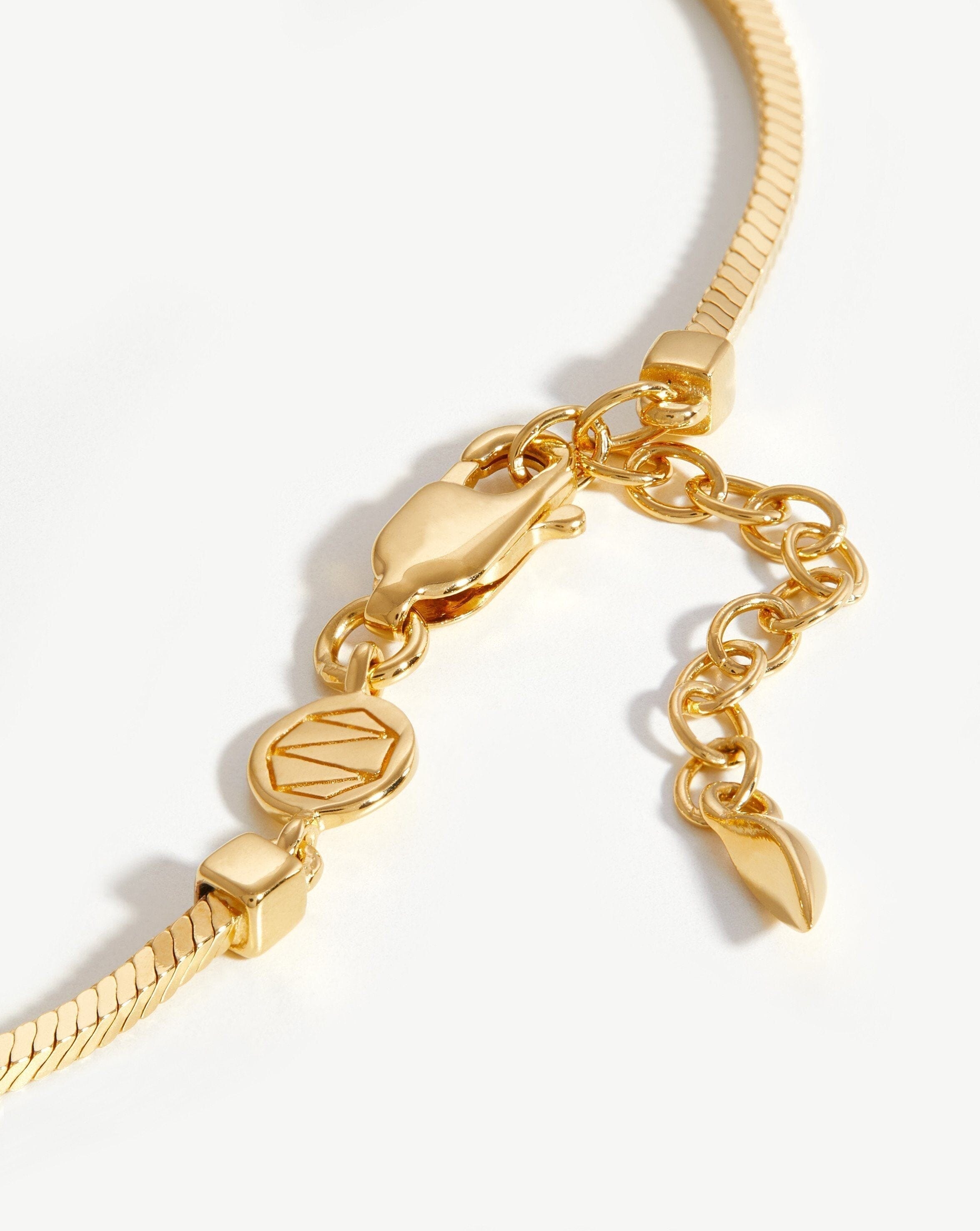 Lucy Williams Square Snake Chain Anklet - Dainty Gold Ankle Bracelet for Women, Trendy Minimalist Jewelry for Everyday Wear & Beach Outfits