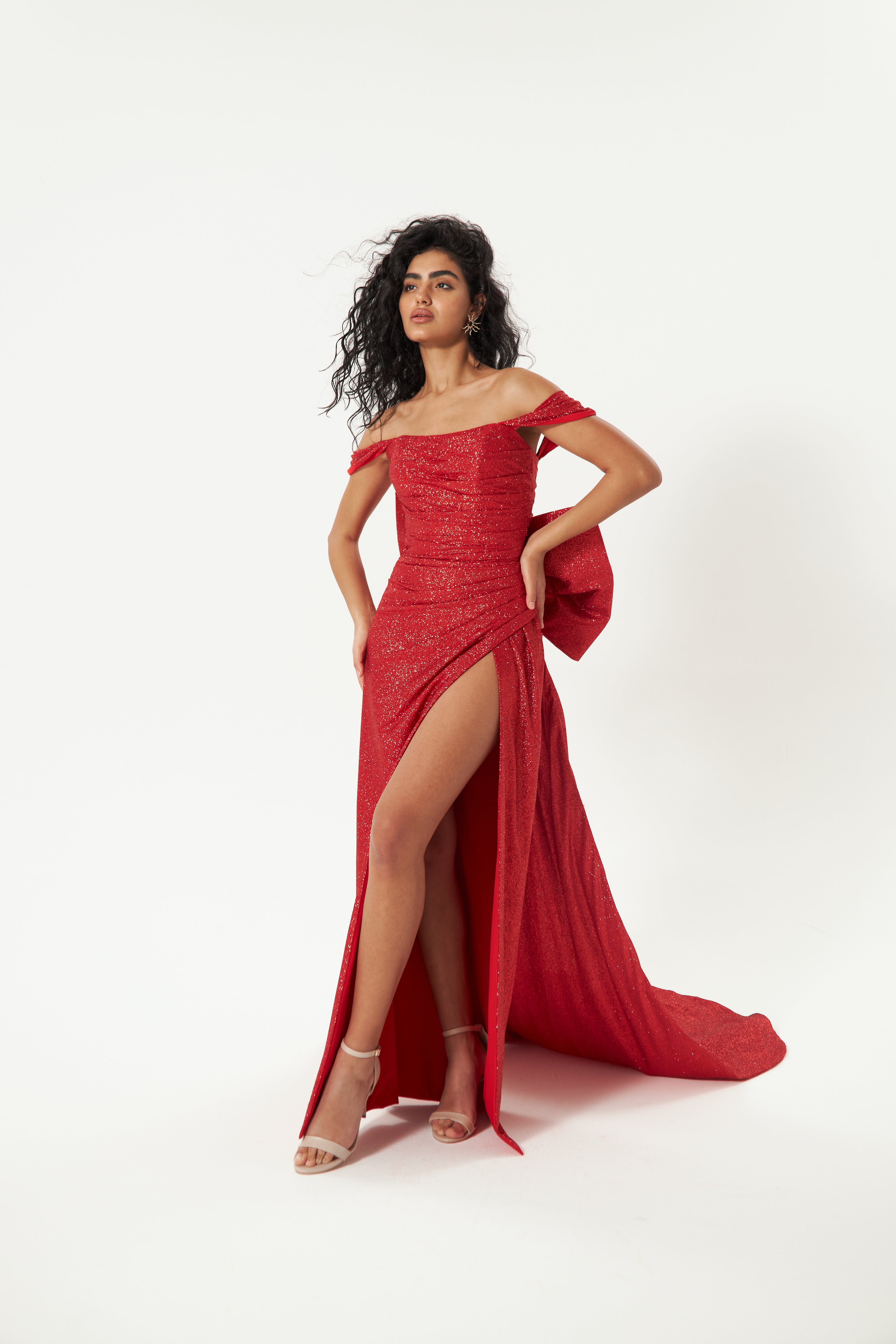 Elegant Red Glitter Mermaid Evening Dress with Detachable Bow - Perfect for Prom, Gala & Formal Events | Lovisa