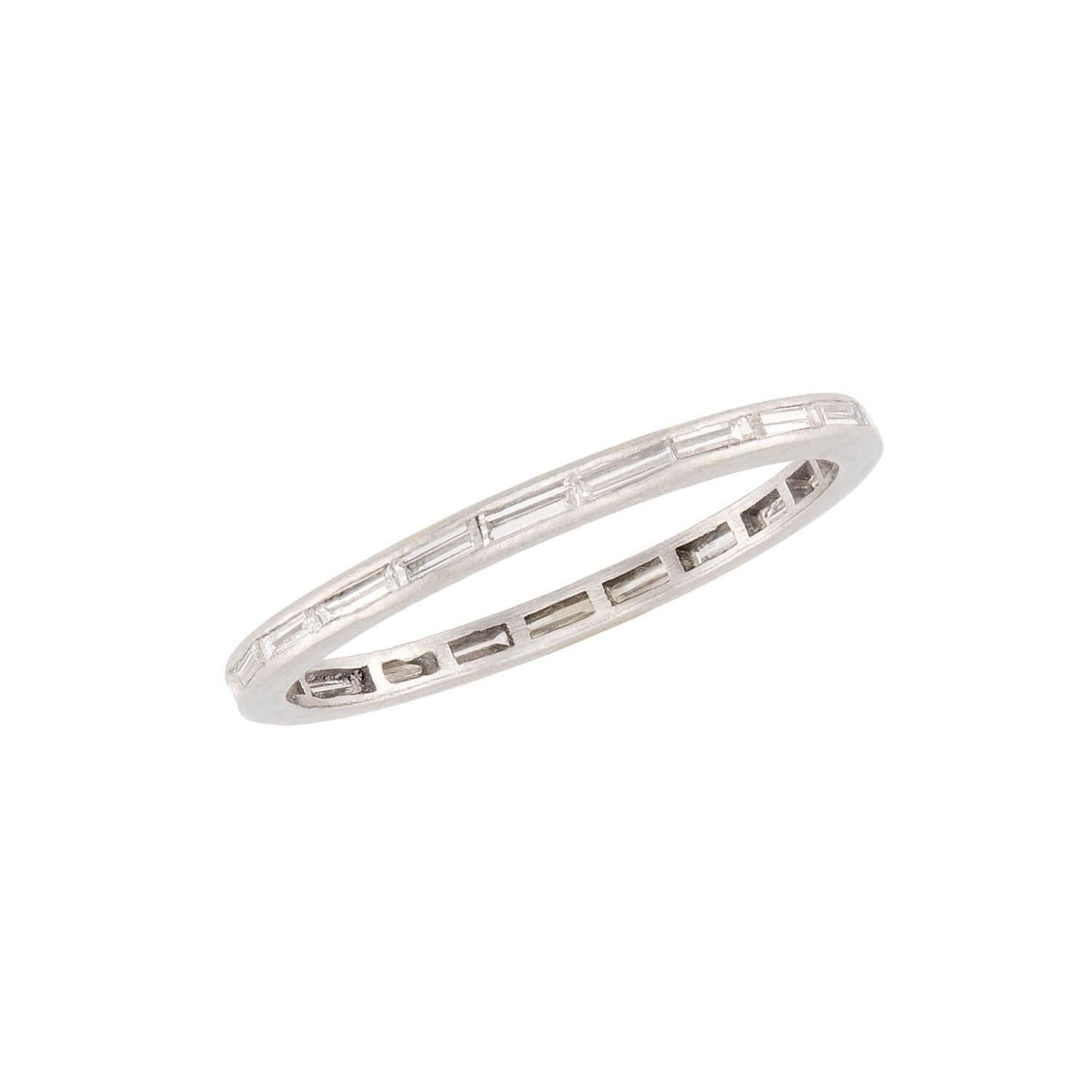 Platinum Eternity Band for Women - Classic Wedding & Anniversary Ring - Perfect for Bridal Jewelry, Engagement Gifts & Special Occasions