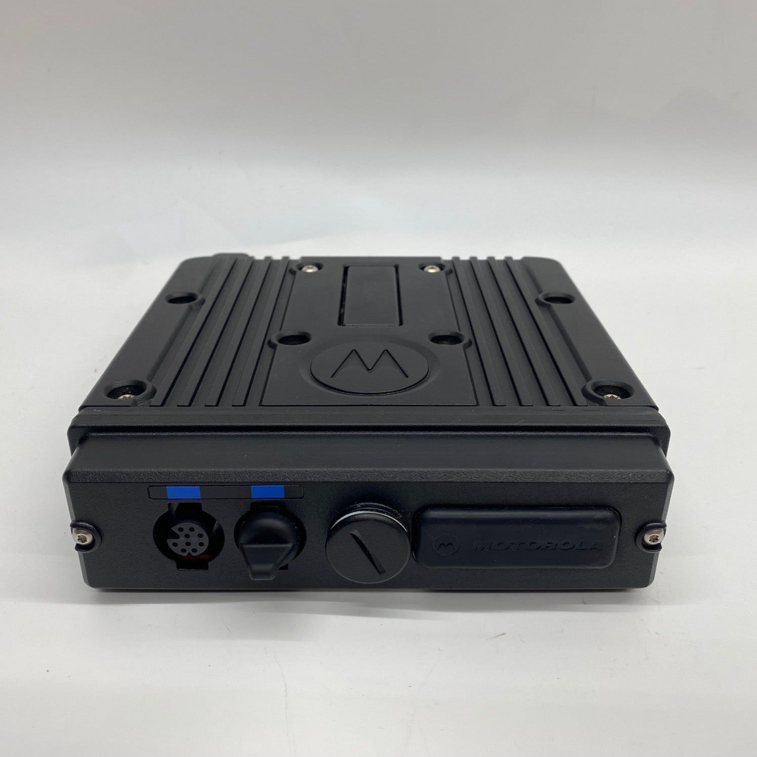 Motorola APX4500 M22KSS9PW1AN VHF Mobile Radio - Mid Power Two-Way Communication for Public Safety & Emergency Responders | Police, Fire, EMS Vehicle Installation