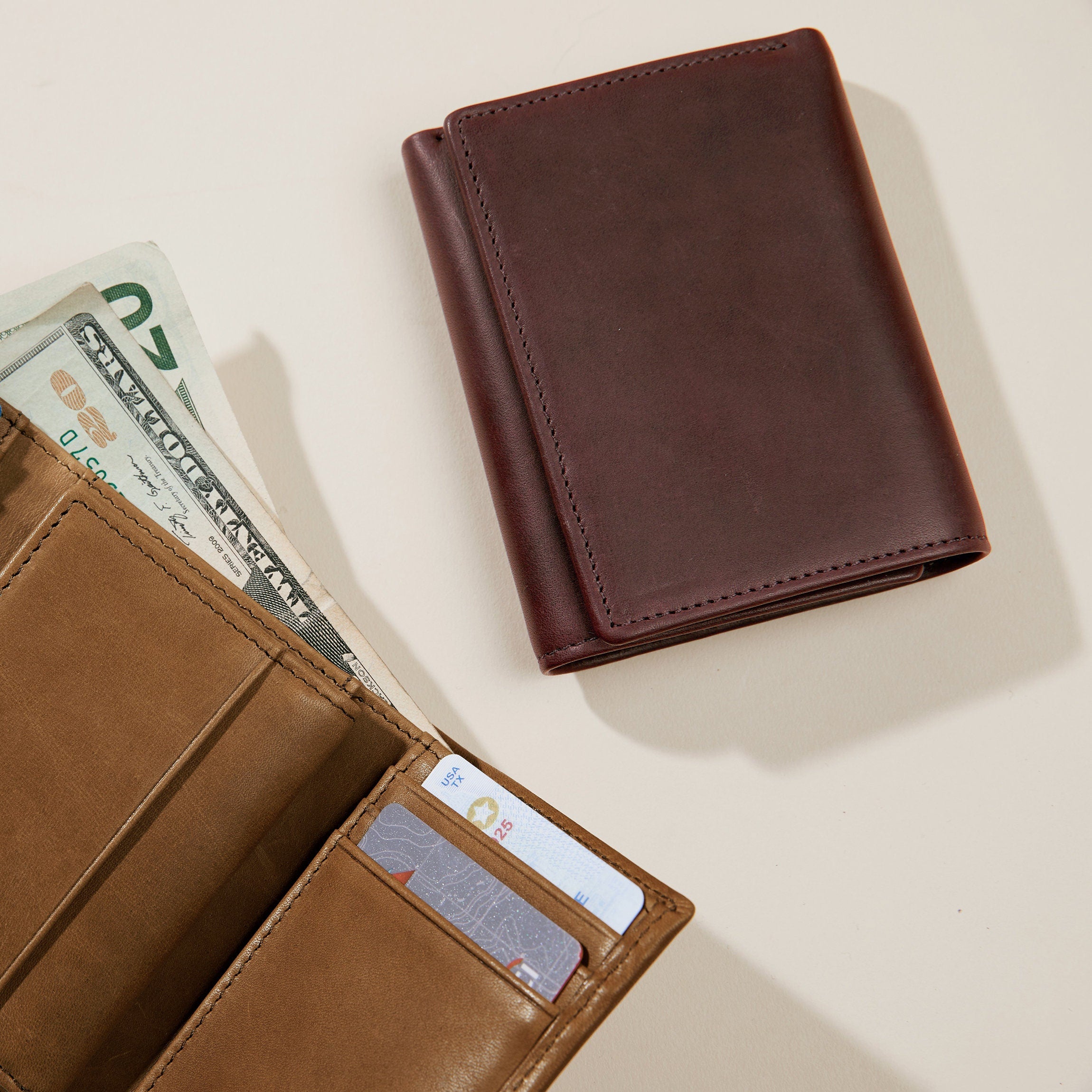 Premium Mahogany Trifold Leather Wallet with RFID Blocking Card Slots - Perfect for Men's Business & Travel Use