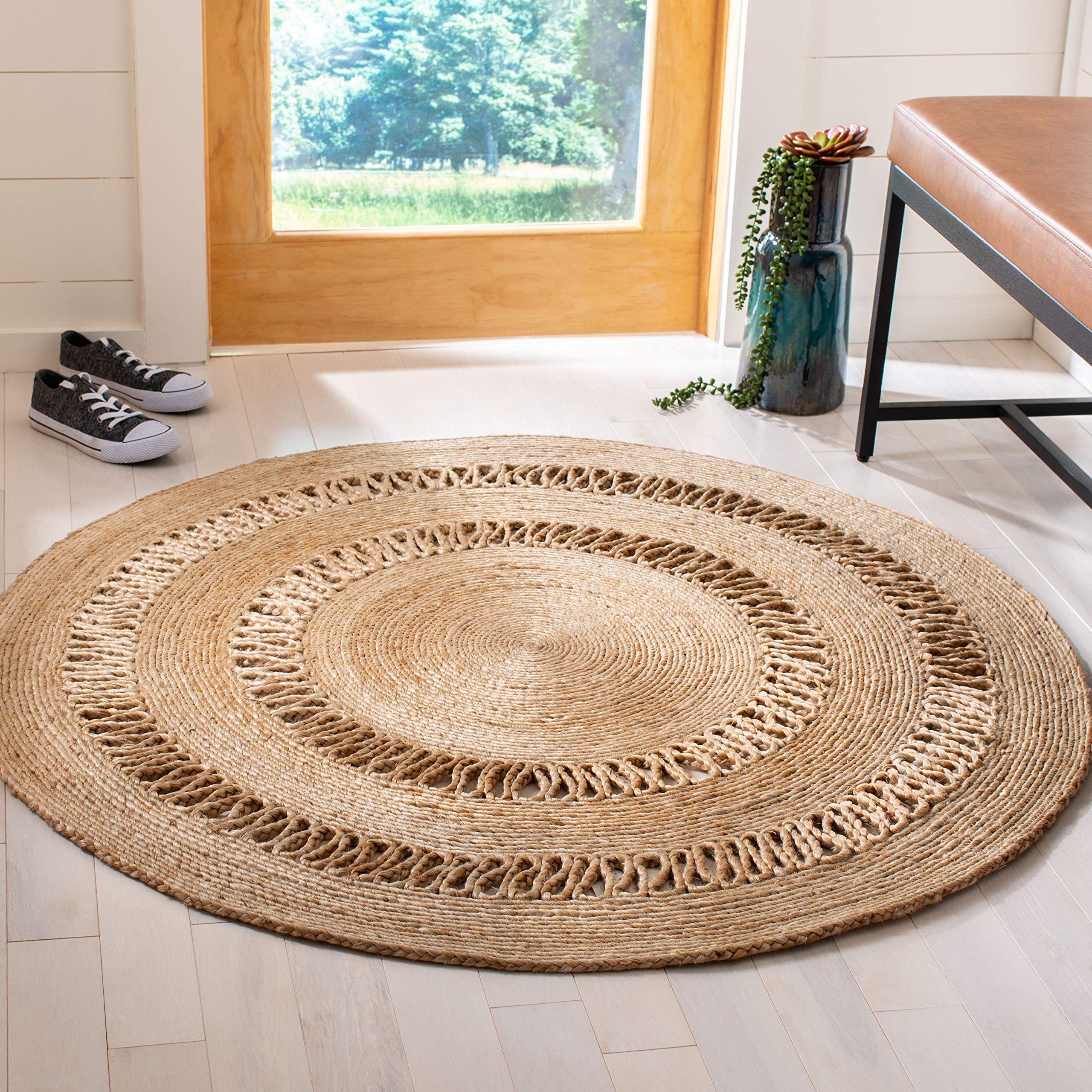SAFAVIEH Natural Fiber Handmade Jute Area Rug - 6' Round Boho Country Charm, Eco-Friendly Floor Mat for Living Room, Bedroom & High Traffic Areas | Perfect for Farmhouse, Coastal & Bohemian Decor (NFB254A)