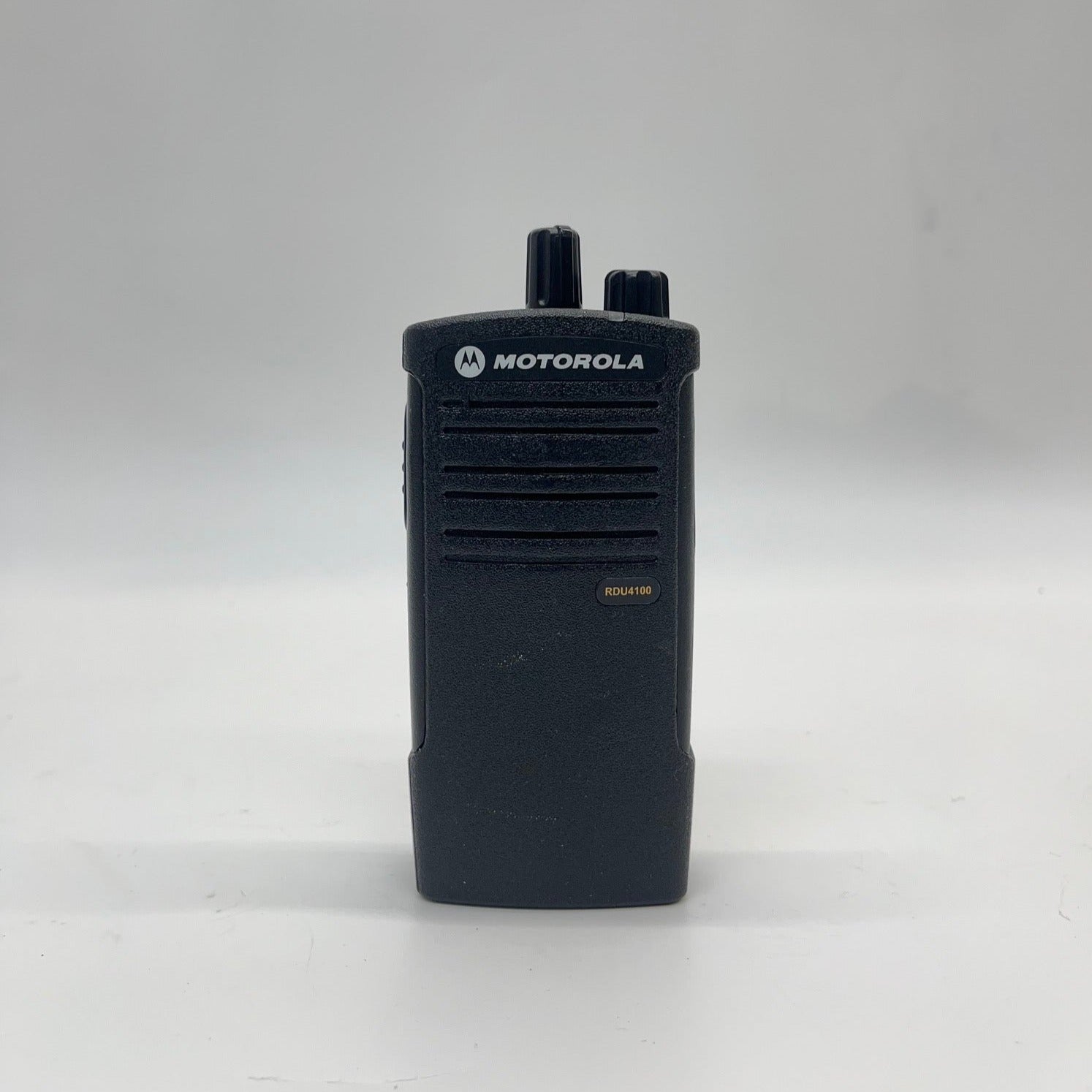 Motorola RDU4100 Portable UHF Two-Way Radio - Long Range Communication for Outdoor Adventures, Construction Sites & Emergency Preparedness | Model RU4100BKN9BA