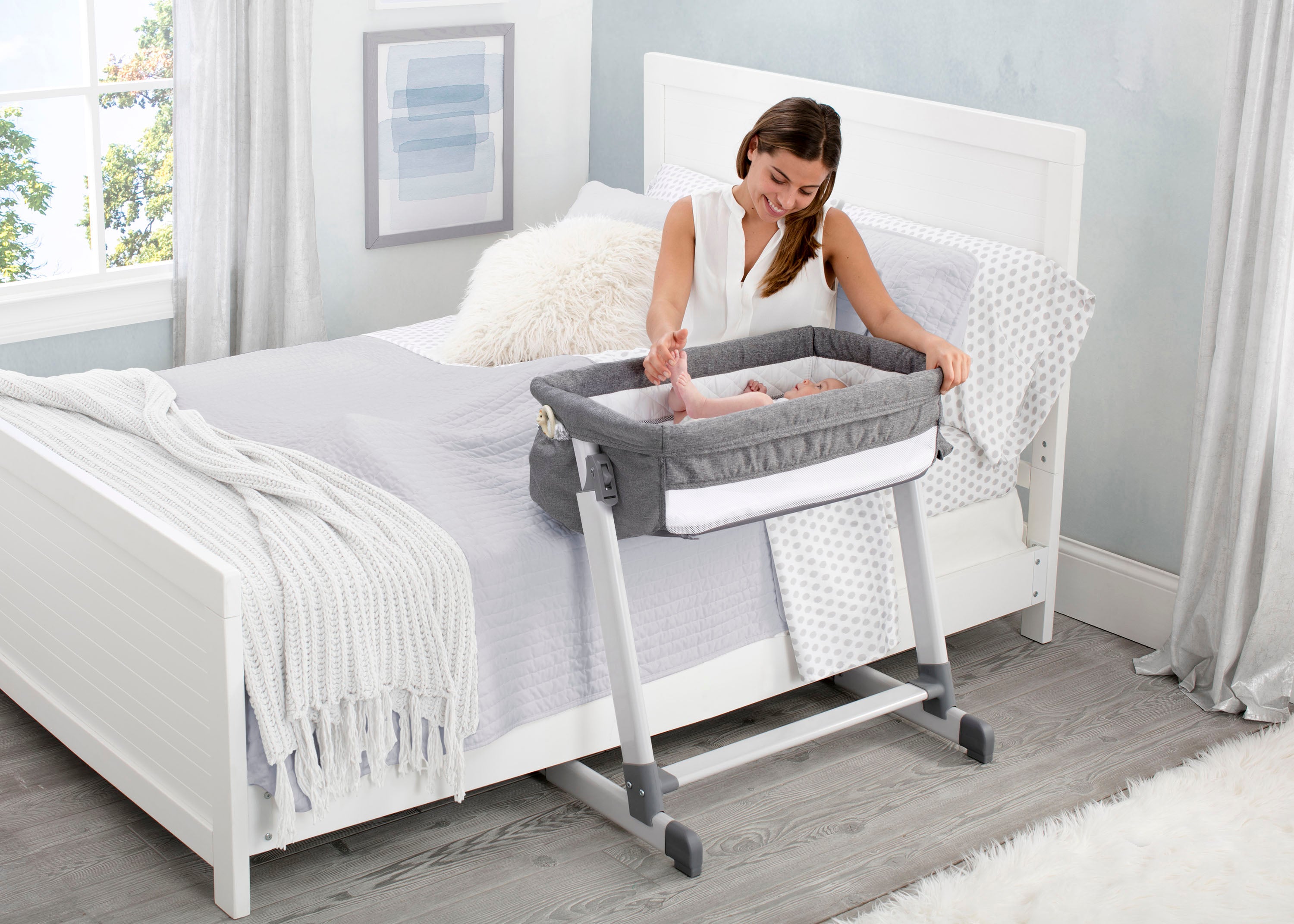 Simmons Kids By the Bed City Sleeper Bassinet - Portable Baby Crib for Newborns & Infants - Perfect for Bedside Co-Sleeping & Nursery Room Use